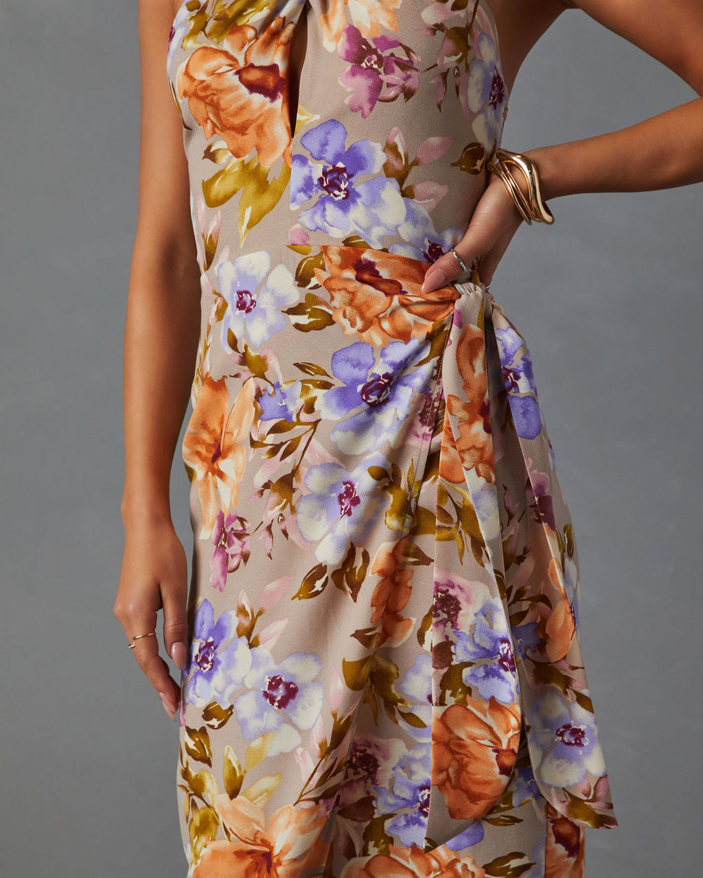 Floral Beauty Büküm Önü Boyundan Bağlamalı Midi Elbise