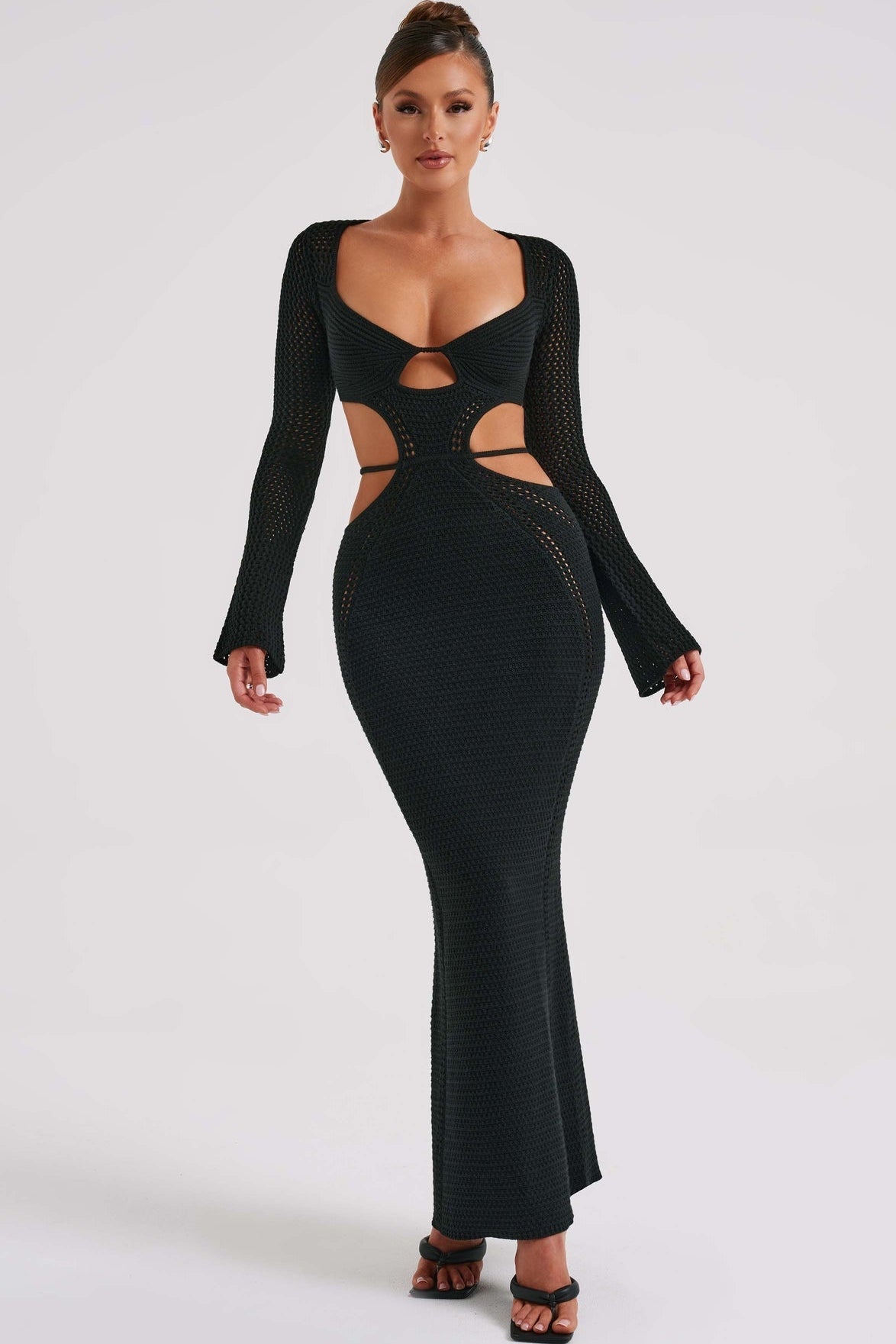 Antonia Cut-Out Sırtı Açık Tığ İşi Maxi Elbise