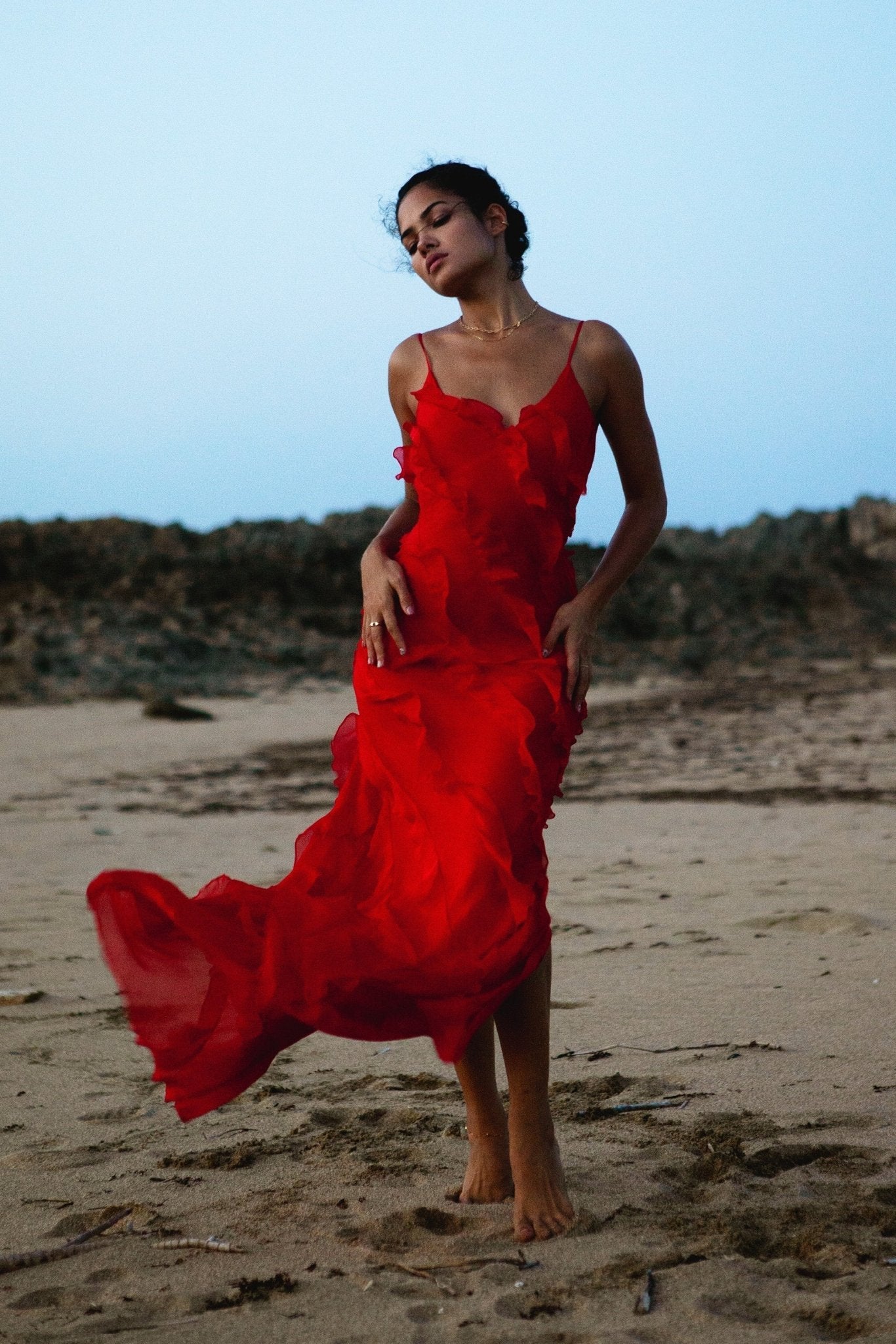 Eve Şifon Fırfırlı Maxi Slip Elbise