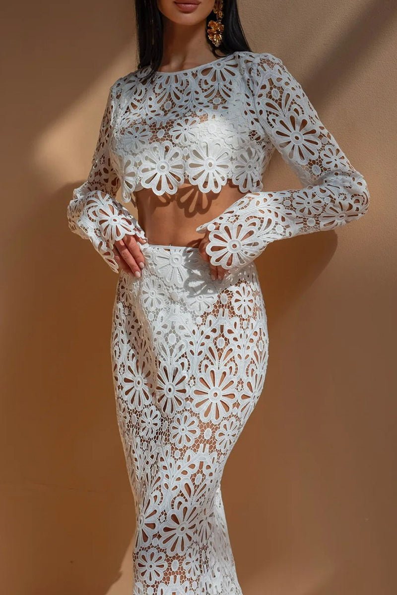 Lena Çiçekli Oymalı Set