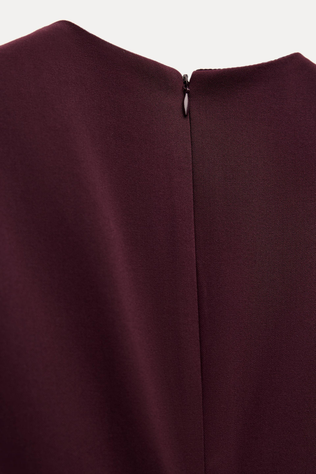 Belen V Yaka Kemerli Mini Elbise