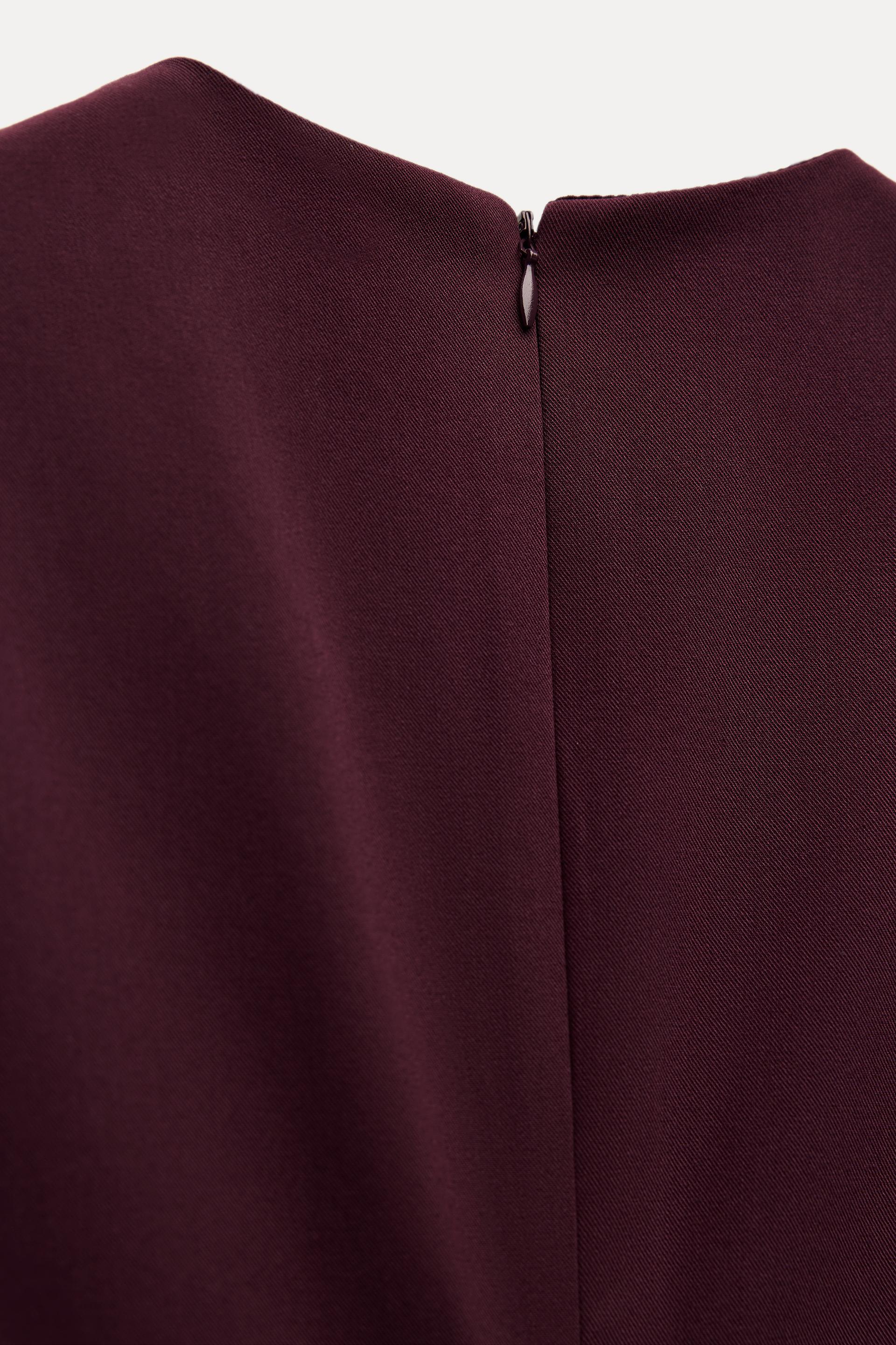 Belen V Yaka Kemerli Mini Elbise