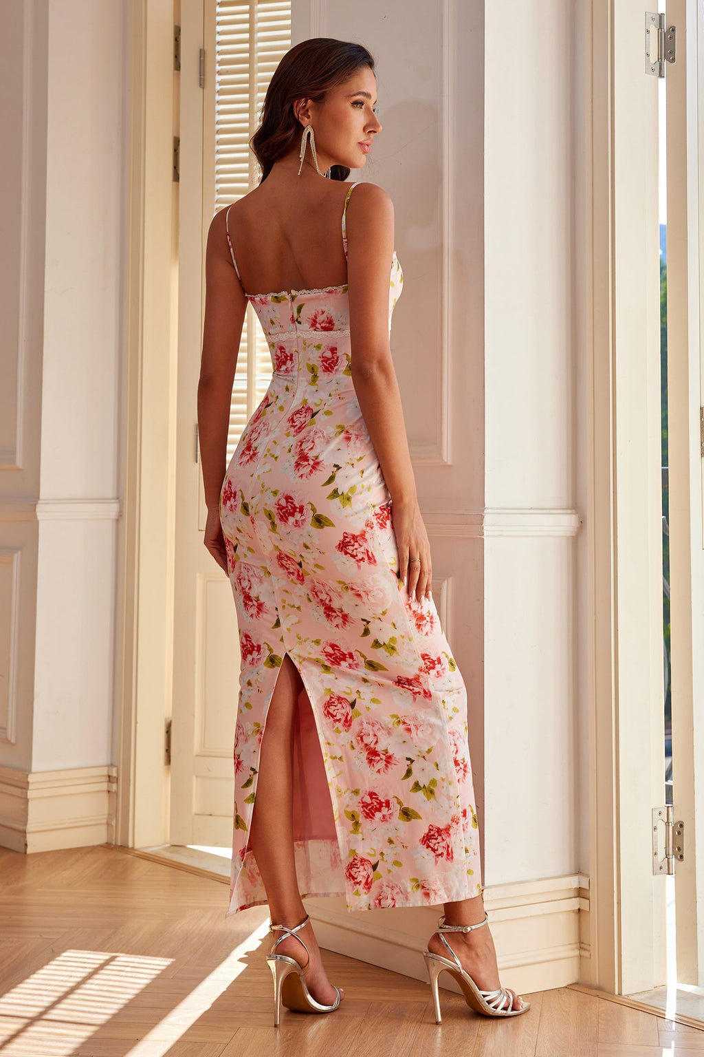 Sophie Rose Çiçekli Saten Uzun Elbise