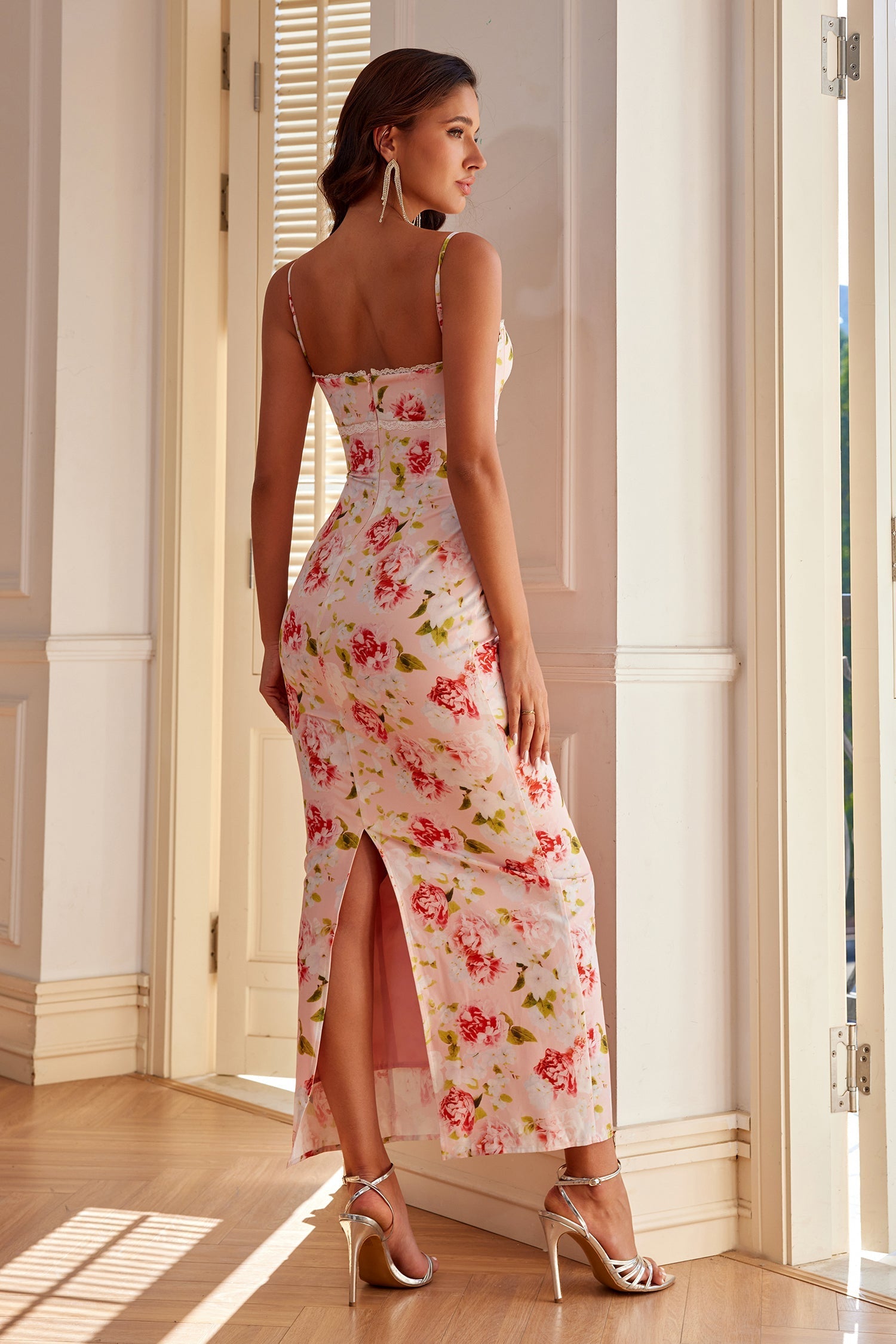 Sophie Rose Çiçekli Saten Uzun Elbise