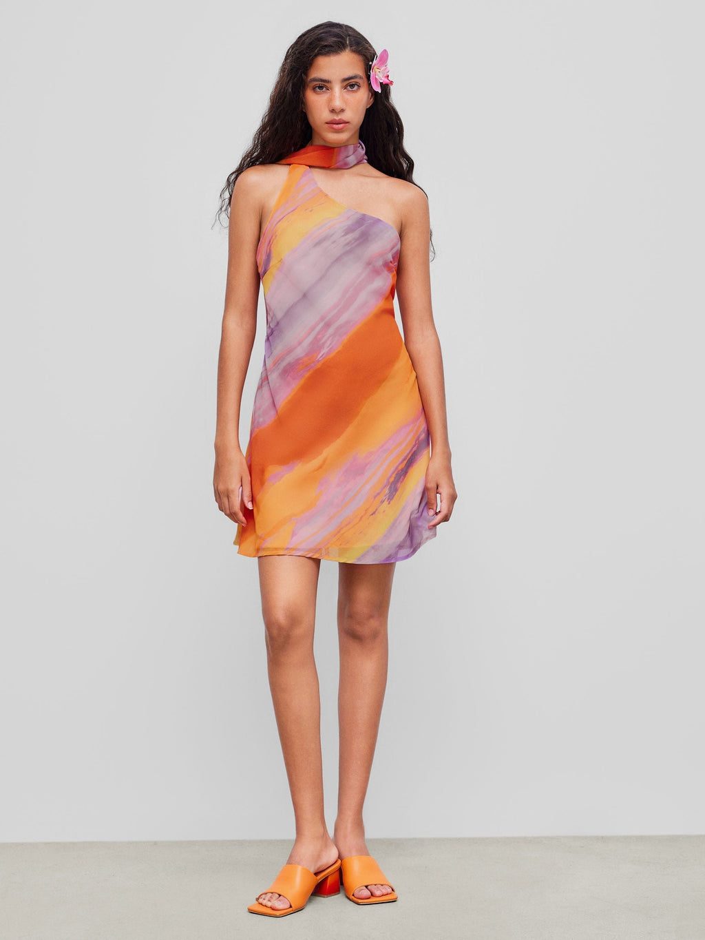 Sunset Asimetrik Yaka & Eşarp Detaylı Desenli Mini Elbise