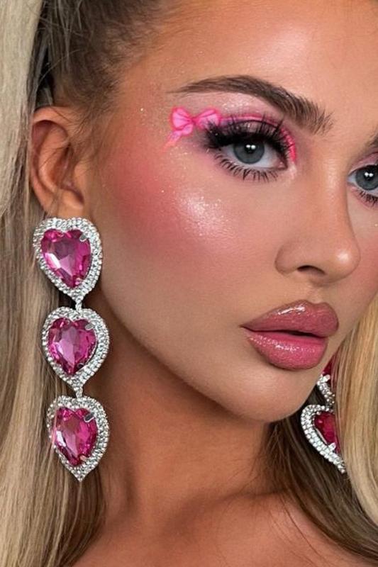 Kalp Şekilli Abartılı Damla Küpe