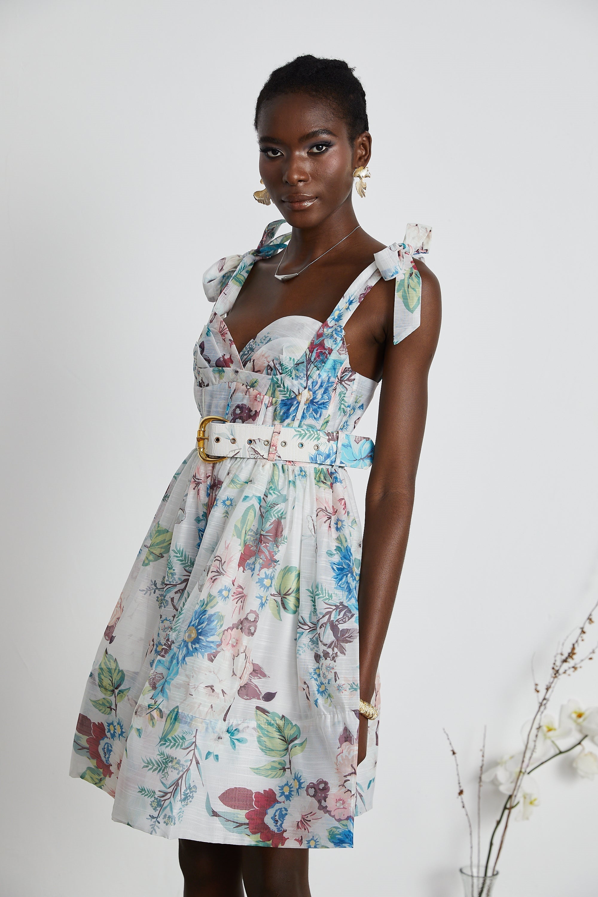 Ophelia Çiçek Desenli Kuşaklı Mini Elbise