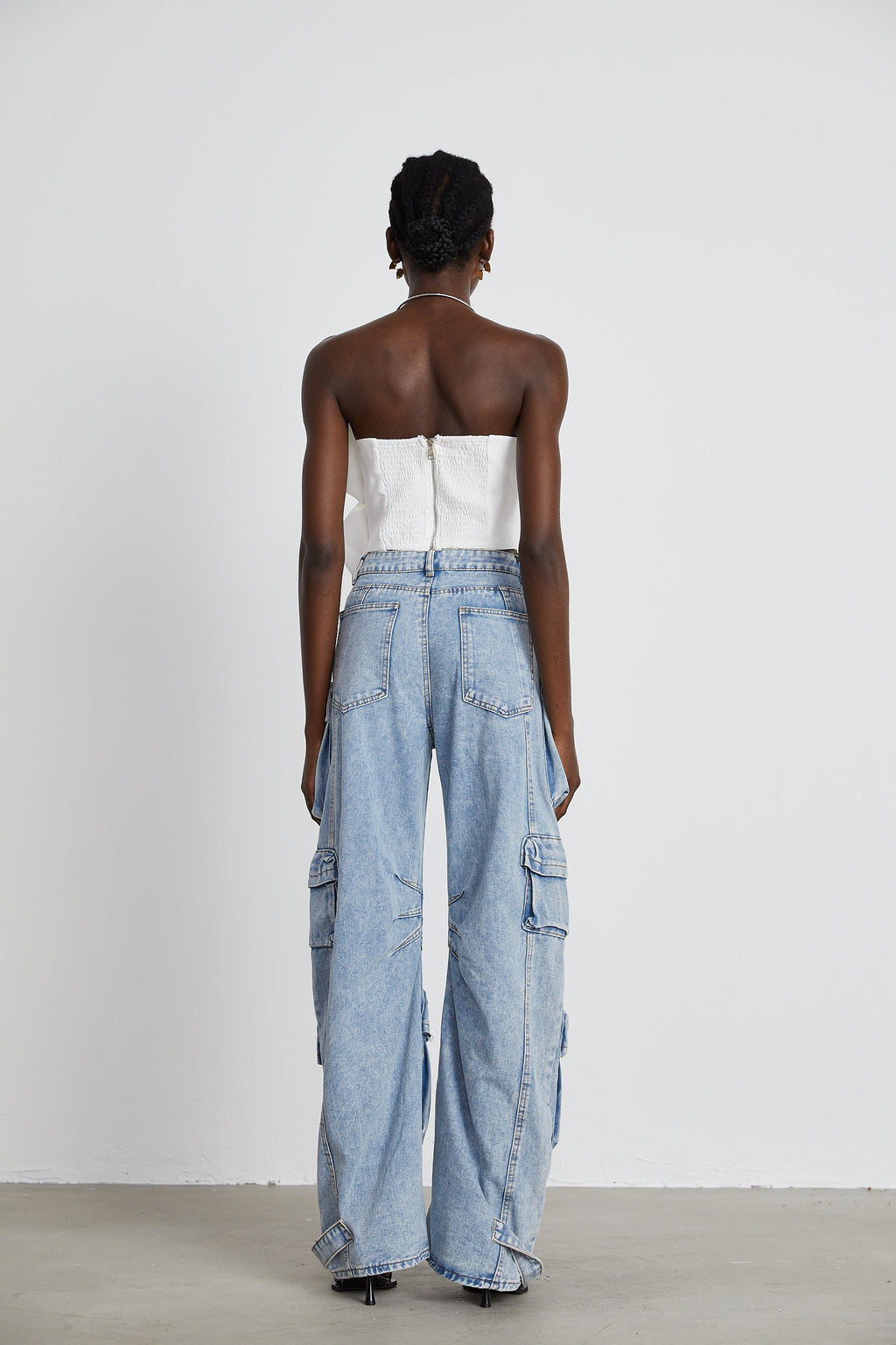 Pénélope Beyaz Çiçekli Düşük Omuzlu Üst