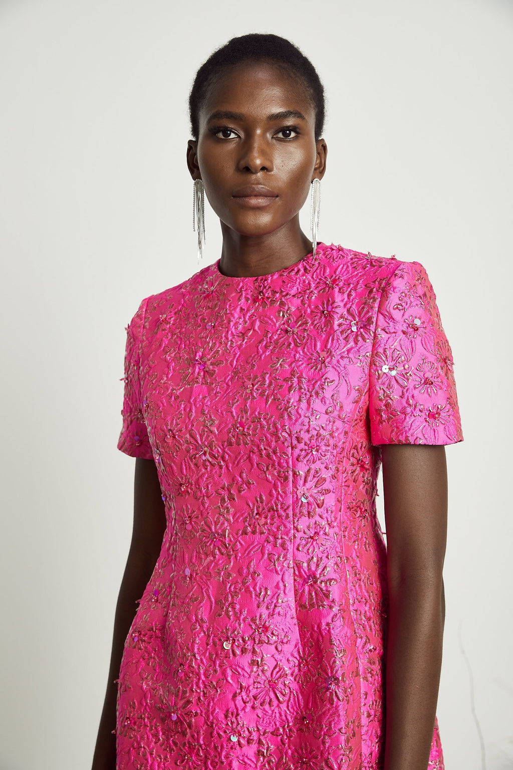 Floransa Tarzı Çiçek Aplikeli Mini Elbise