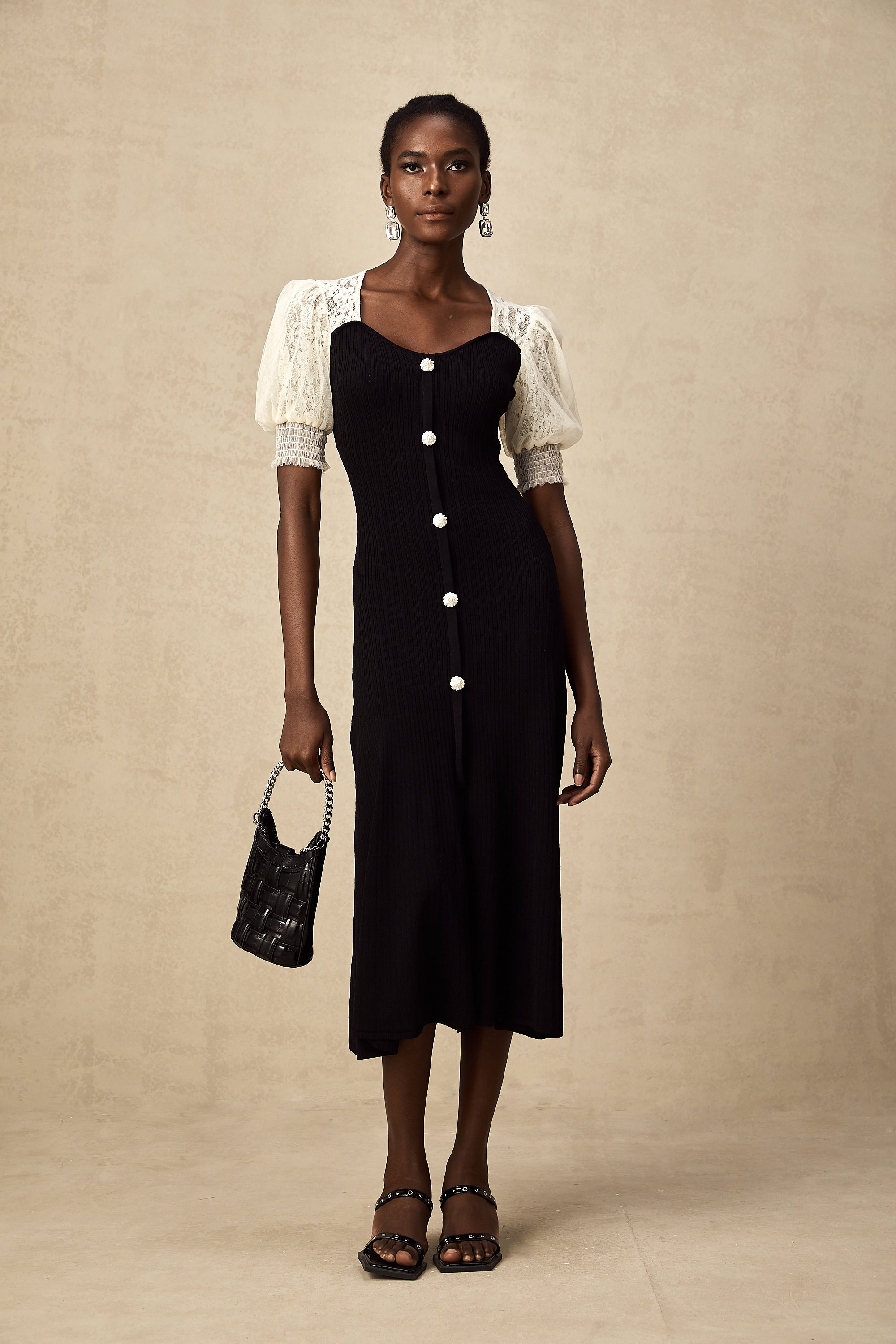 Noa Dantel Detaylı Örgü Midi Elbise