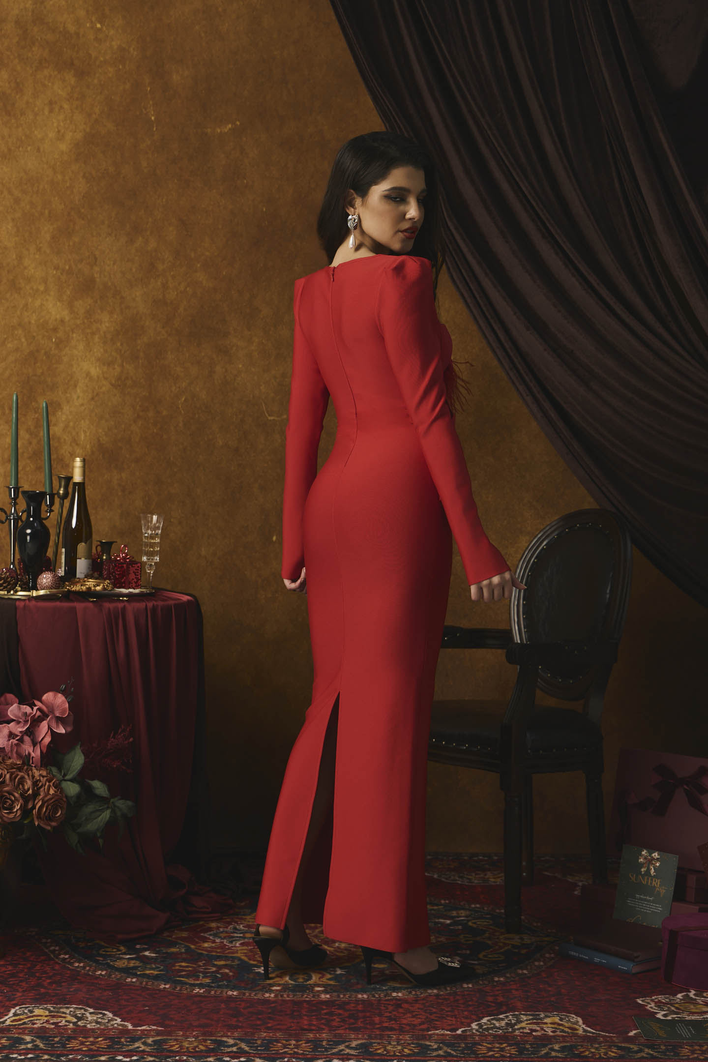 Madeline Çiçek Aplike Kesim Maxi Elbise