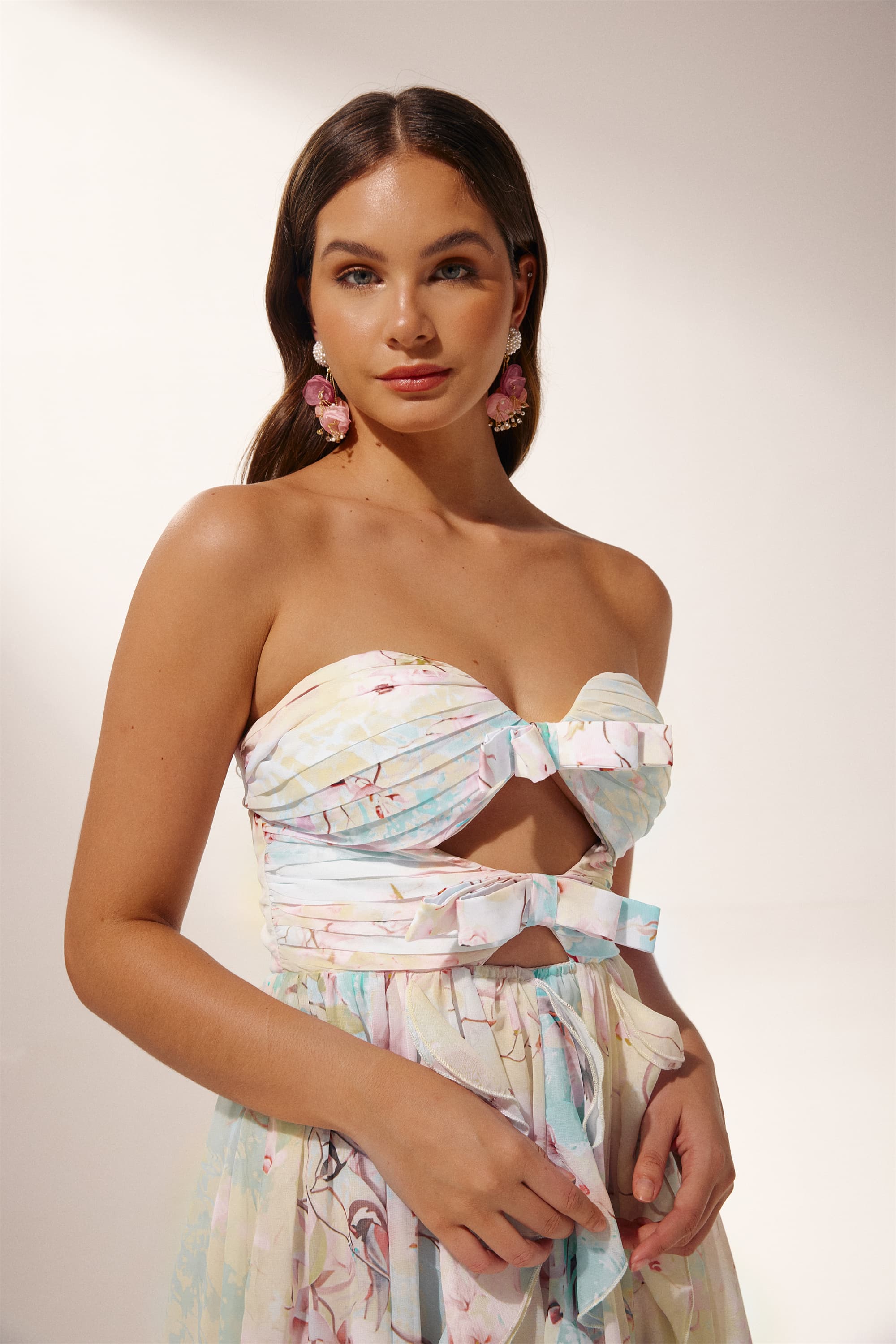 Octavia Baskılı Cut-Out Fırfırlı Maxi Elbise