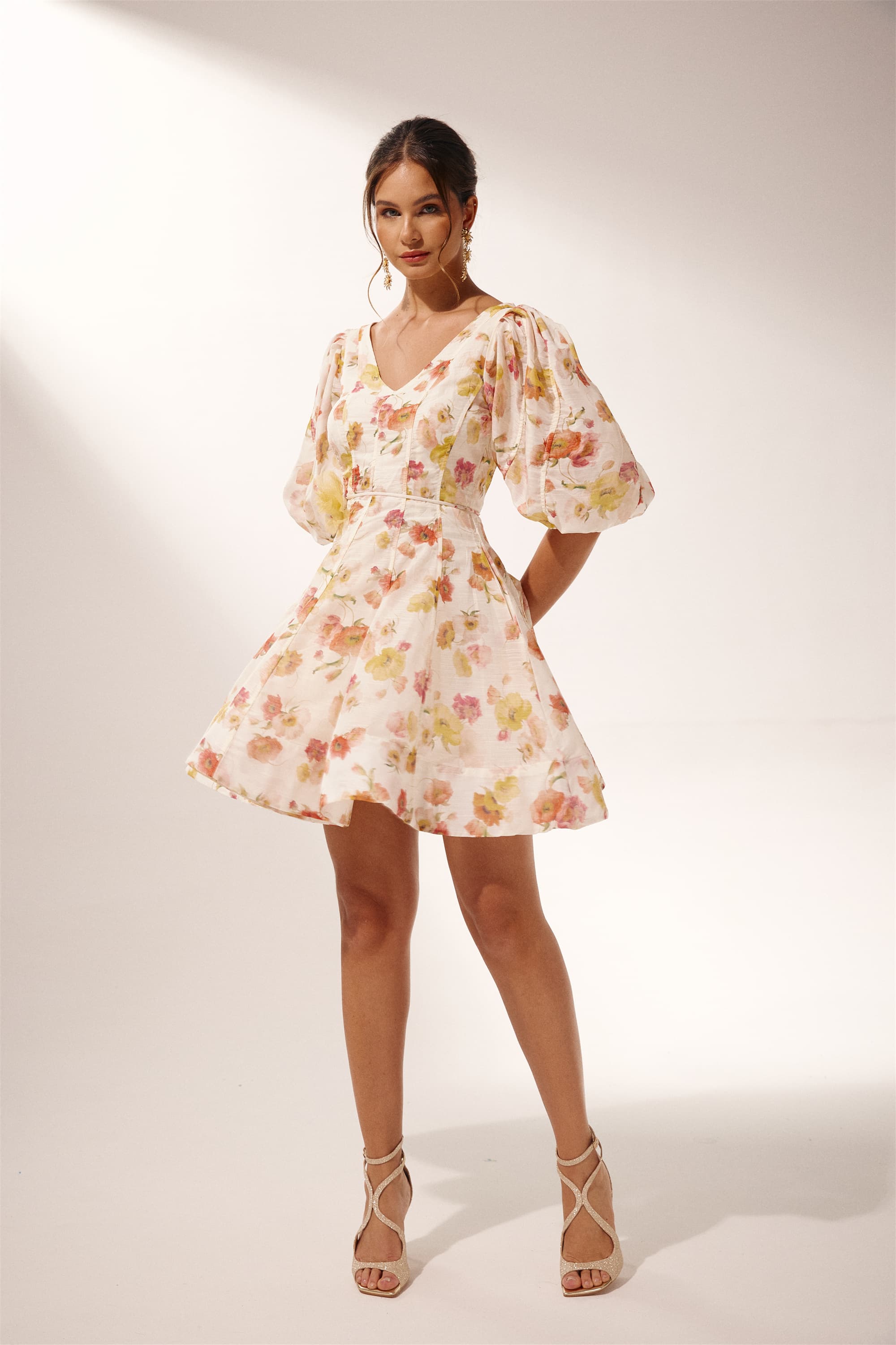 Veromca V Yaka Puf Kollu Mini Elbise