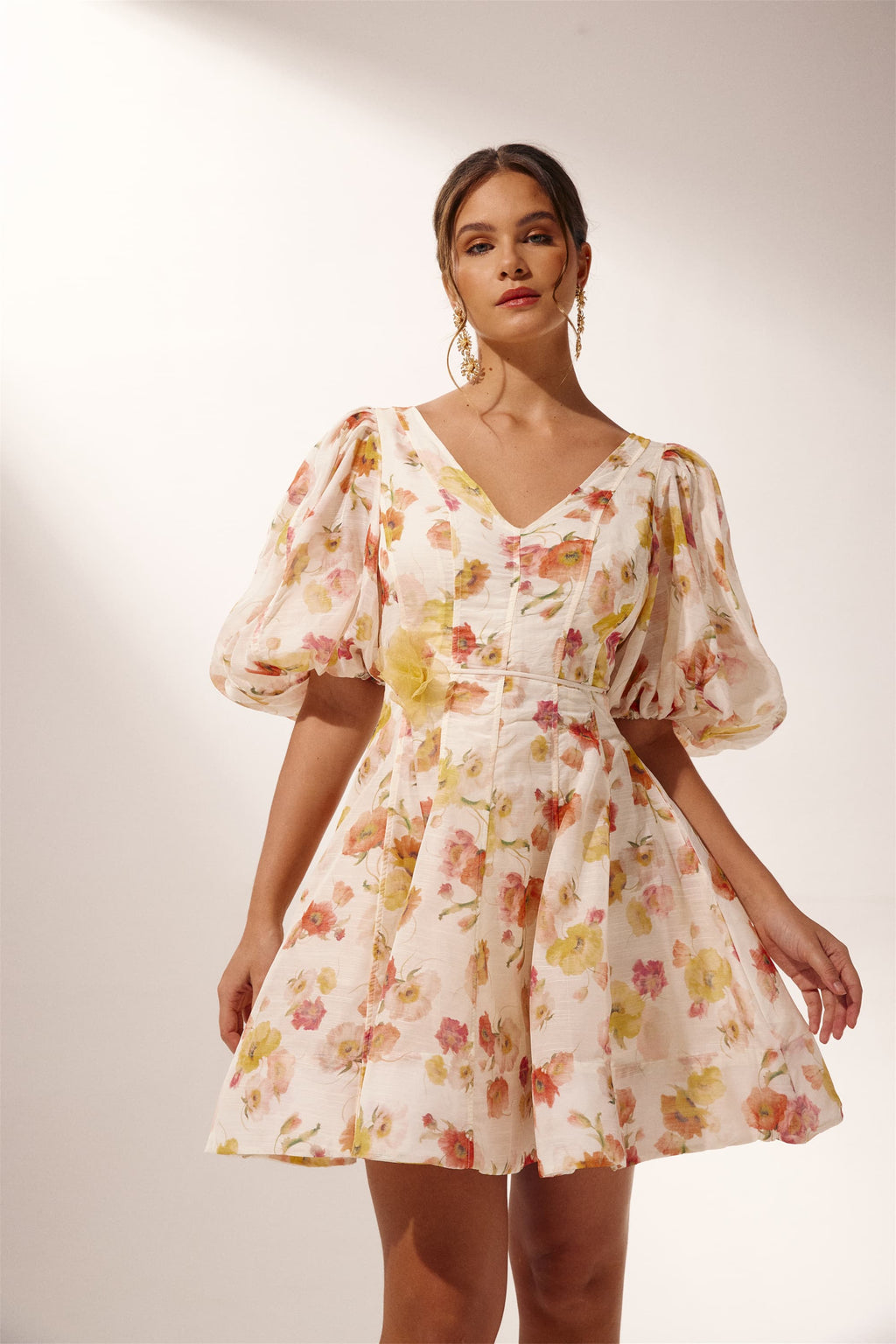 Veromca V Yaka Puf Kollu Mini Elbise