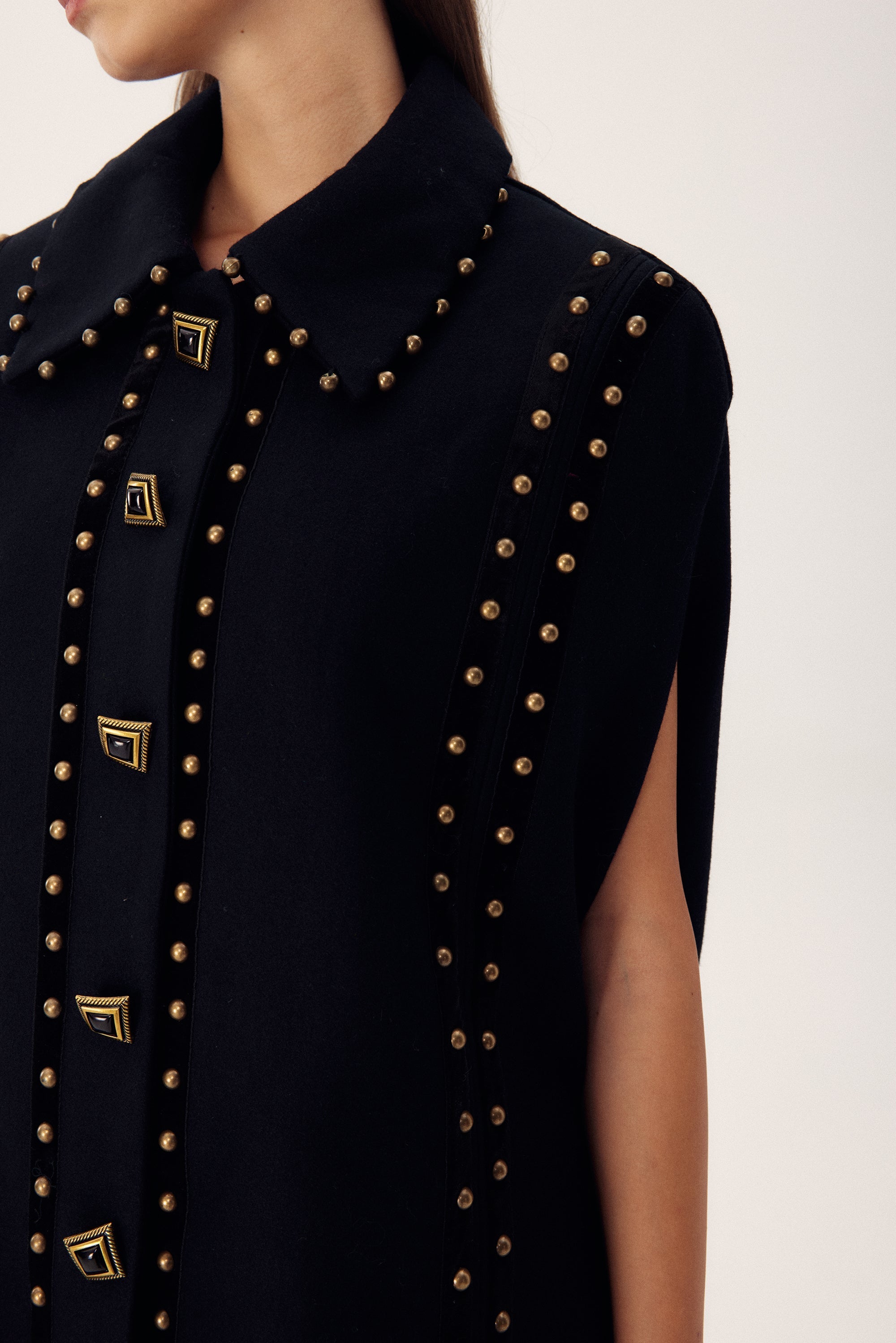 Faithe Perçinler Yün Pelerin Kaban