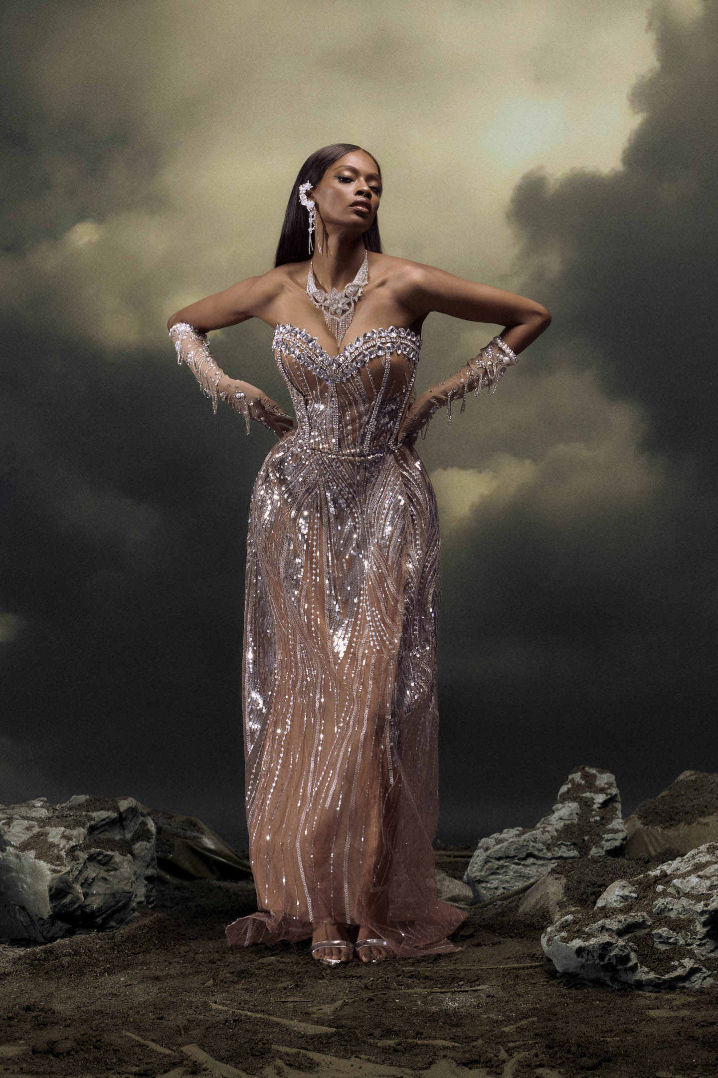 Elaine Diamond Taşlı Korse Transparan Maxi Elbise