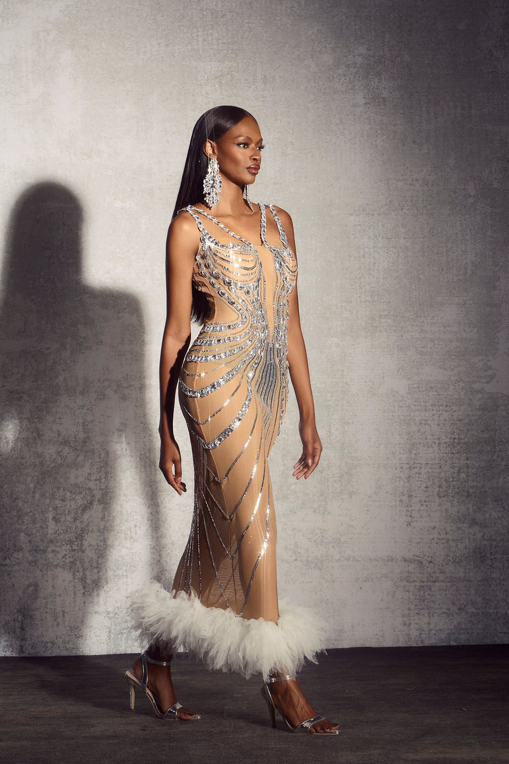 Lena Taşlı Taşlı Tüy Detaylı Maxi Elbise