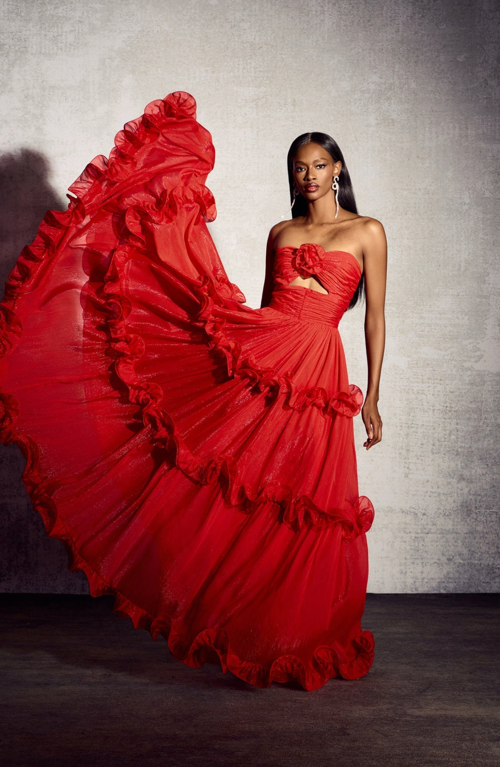 Erica Pileli Fırfırlı Metalik Şifon Maxi Elbise