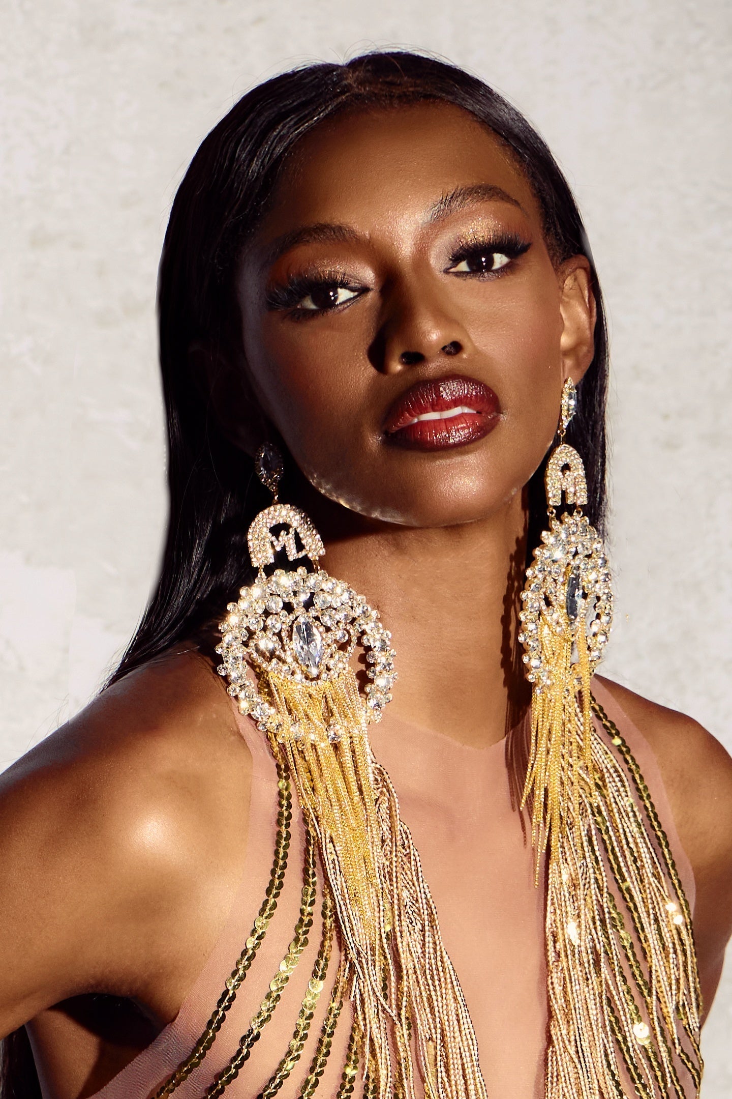 Büyük Boy Taşlı Püskül Sallantılı Küpe