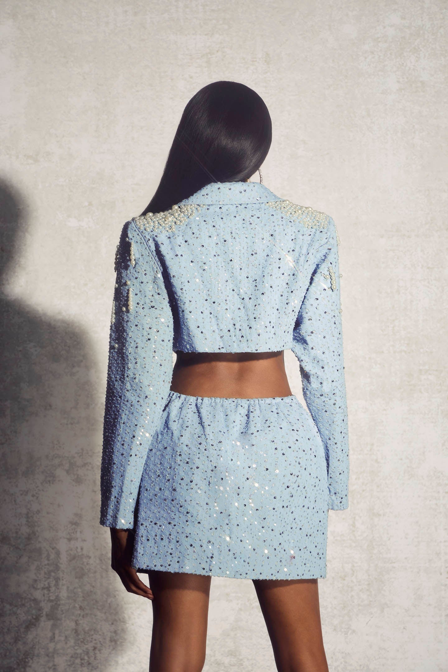 Leona İncili Dekolteli Mini Elbise