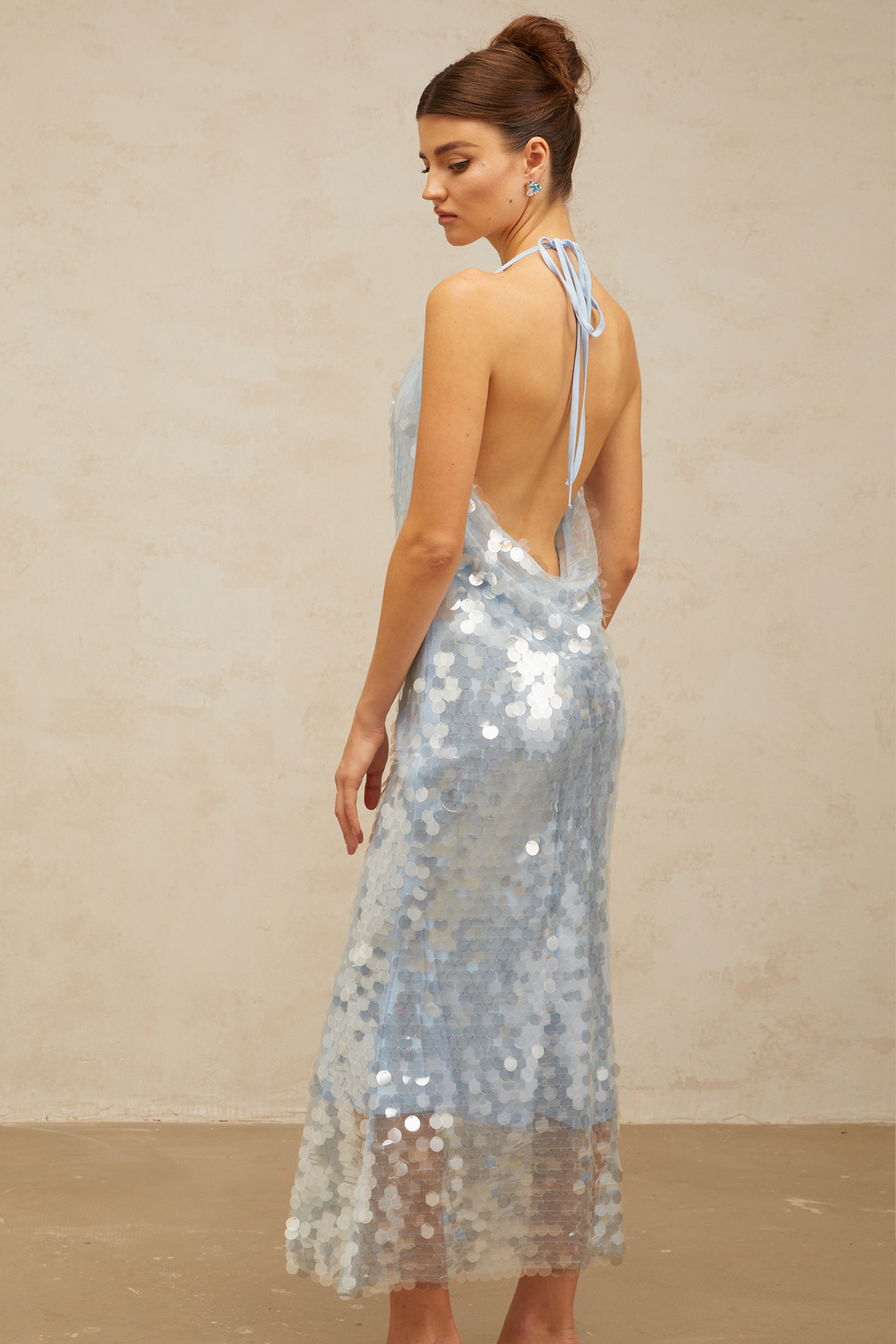 Babette Mavi Halter Yaka Payetli Midi Elbise