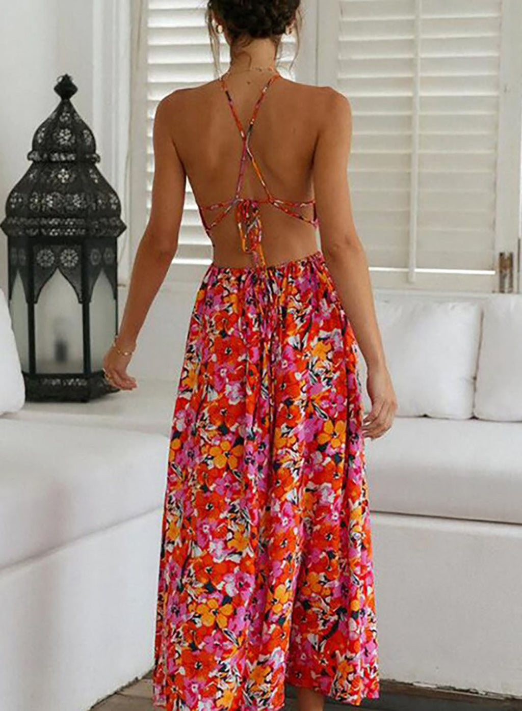 Çiçekli Sırt Dekolteli Maksi Elbise