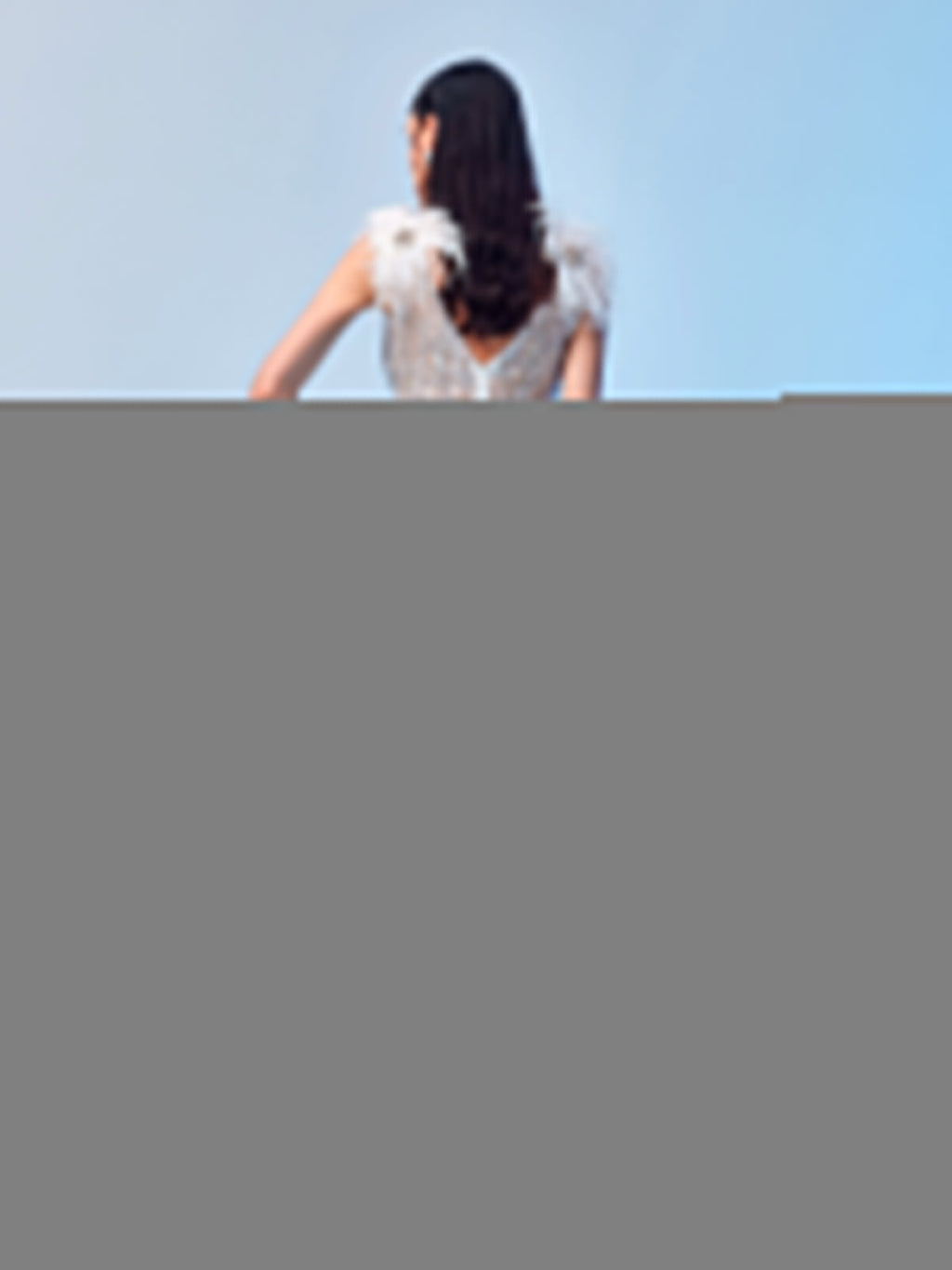 El Yapımı Devekuşu Tüyü Kısa Elbise