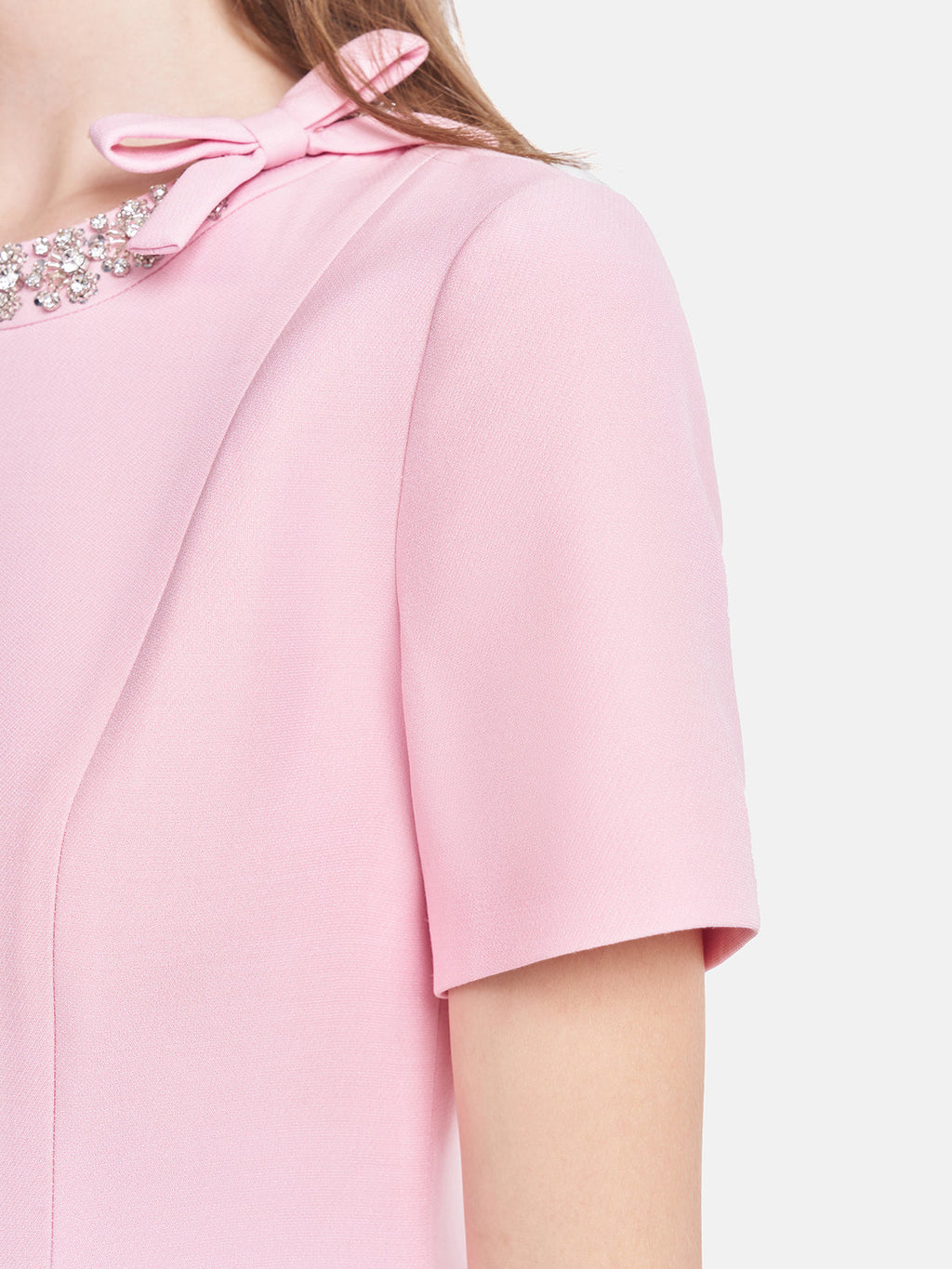 El İşlemeli Bedene Oturan Mini Elbise