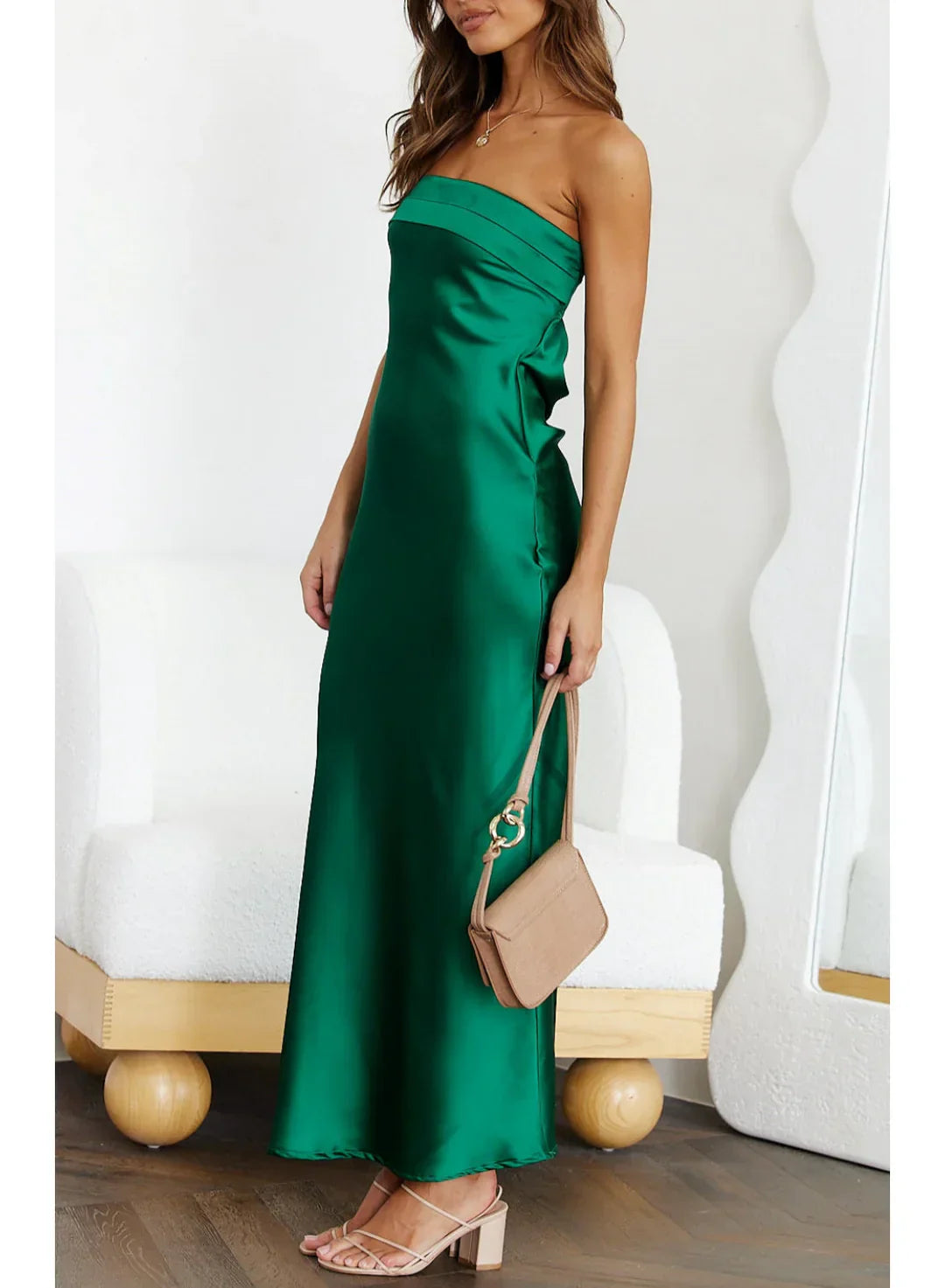 Saten Katlamalı Göğüs Üstü Maksi Elbise