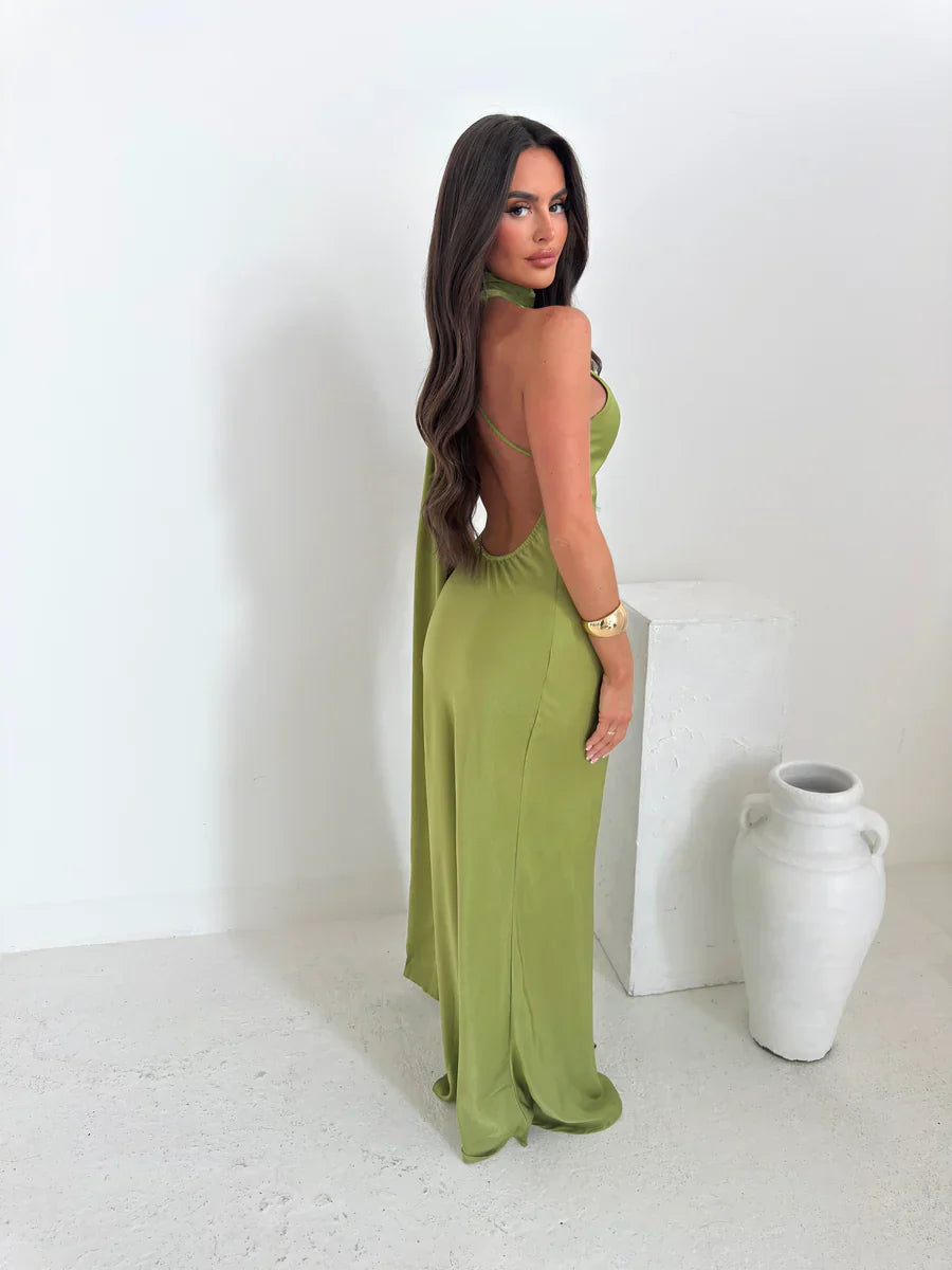 Merida Halter Yaka & Sırt Dekolteli Saten Görünümlü Maksi Elbise