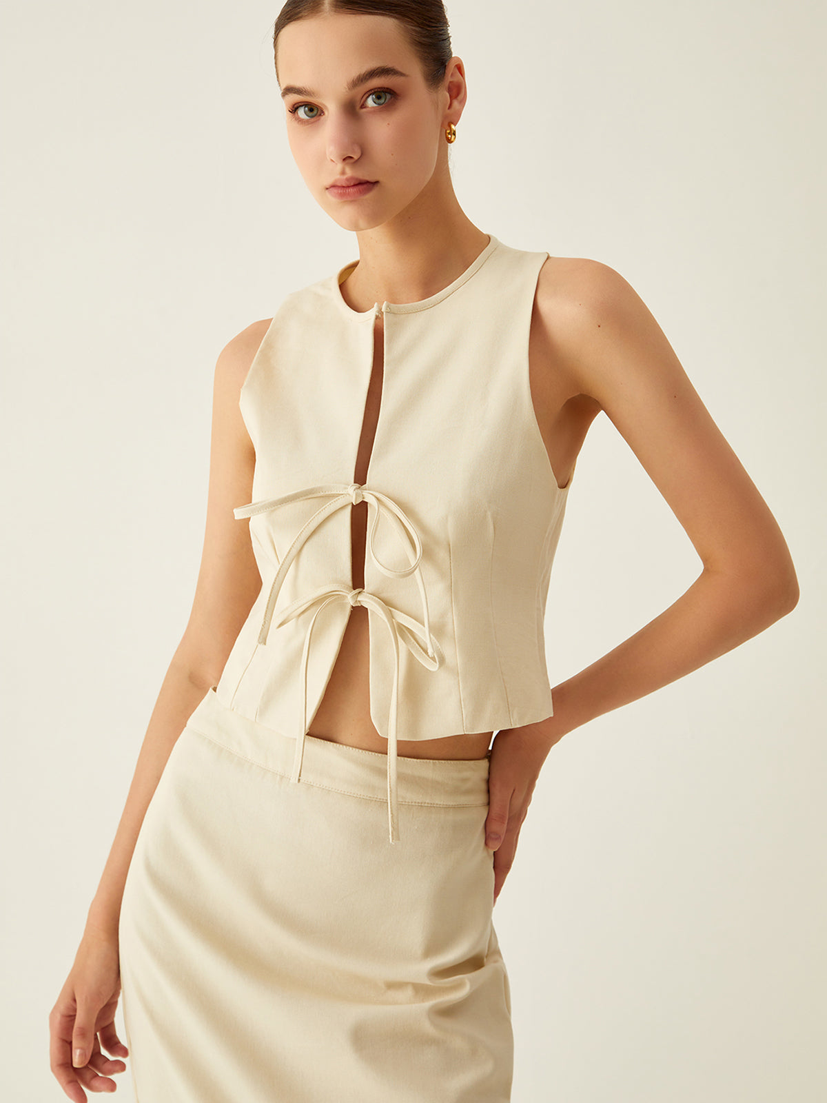 Kolsuz Ön Bağcıklı Yelek