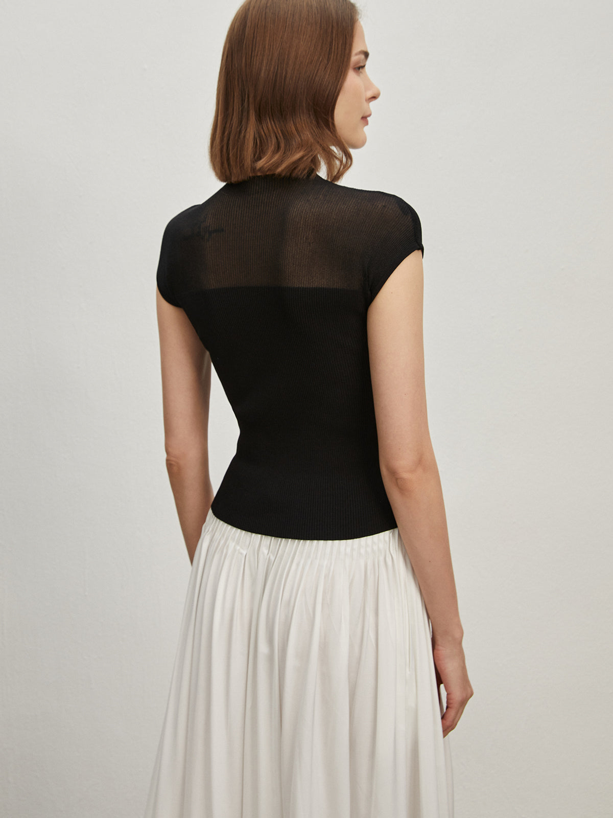 Omuzlu Lastikli Örgü Üst