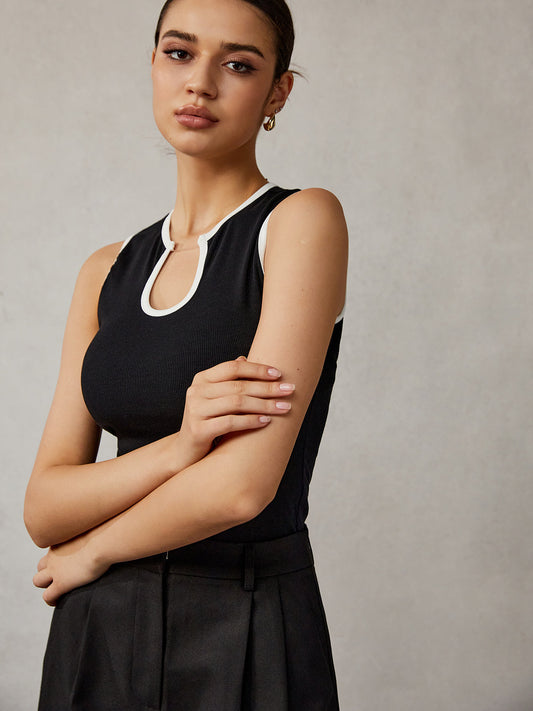 Kontrast Bağlamalı Anahtar Deliği Yakalı Tank Top
