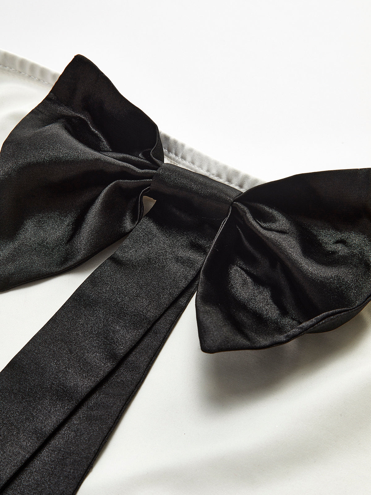 Önü Fiyonklu Straplez Yarık Uzun Elbise