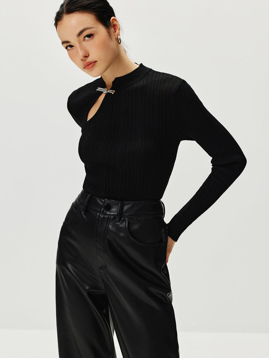 Kaburgalı Metal Düğümlü Kazak