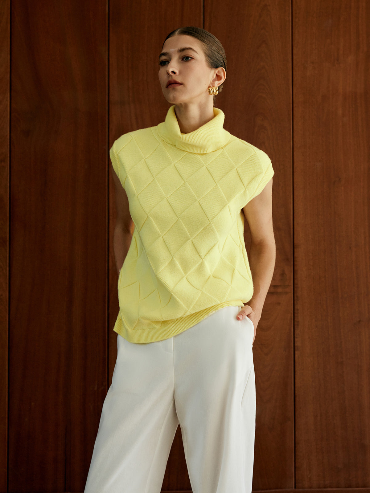 Turtleneck Diamond Kazak Yelek