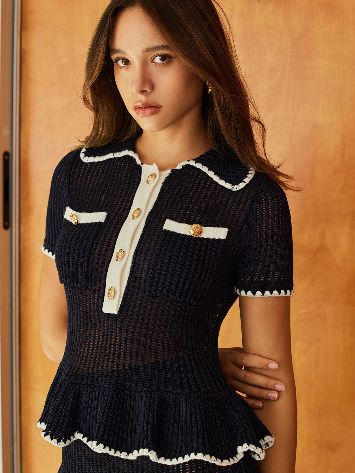 Sim-Sheer Ruffle Yaka Düğmeli Örgü Üst