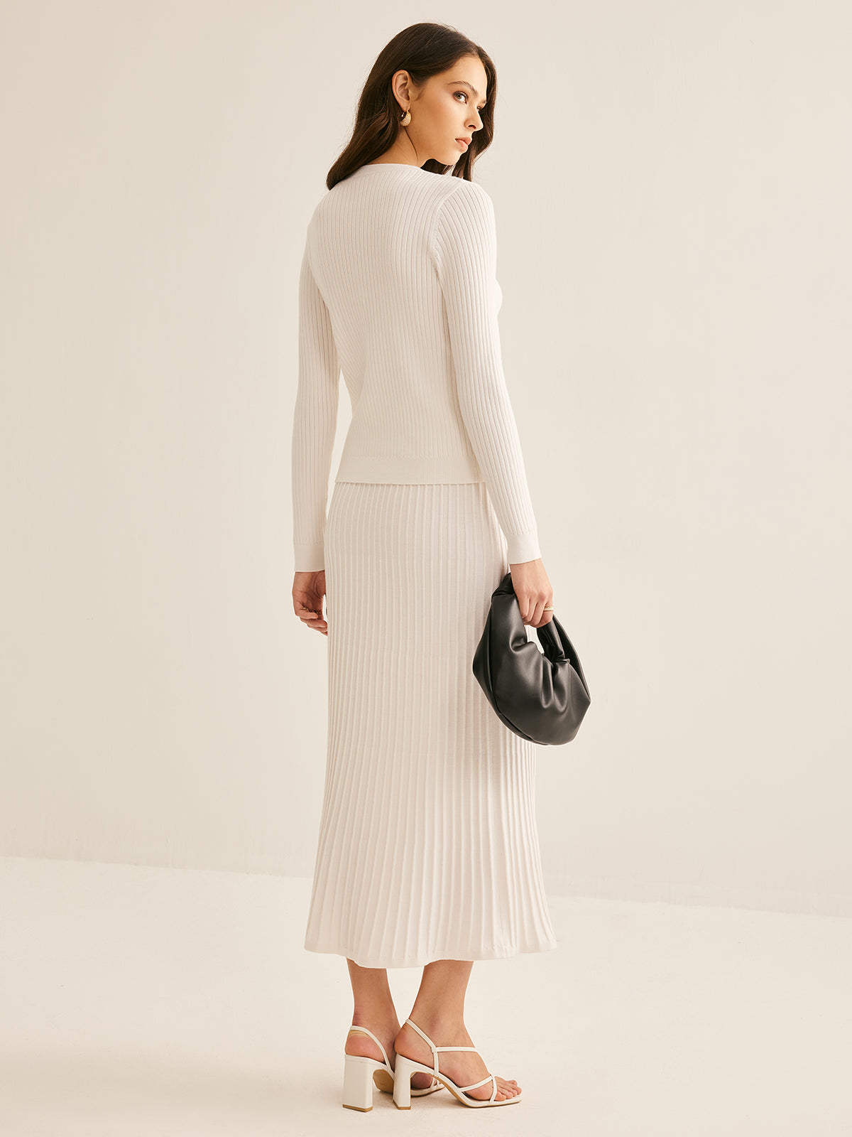 Şık Düğmeli Pileli Kazak Koordinatları