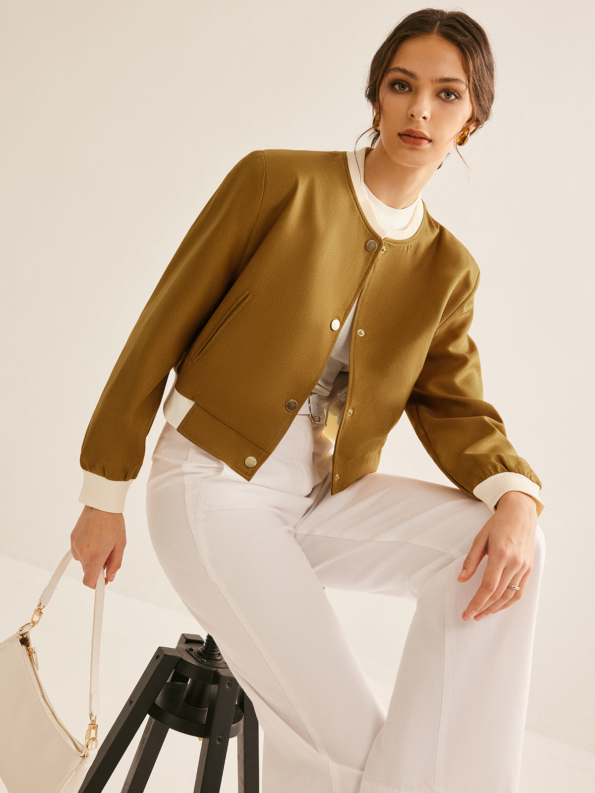 Büyük Boy Yuvarlak Yaka Kontrast Kesim Düğmeli Ceket