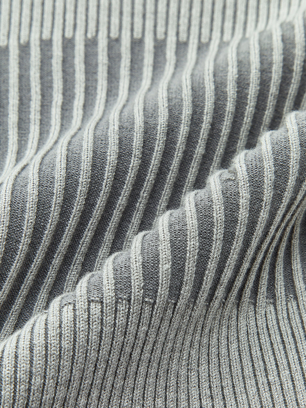 Renk Bloklu Yuvarlak Yaka Örgü Üst