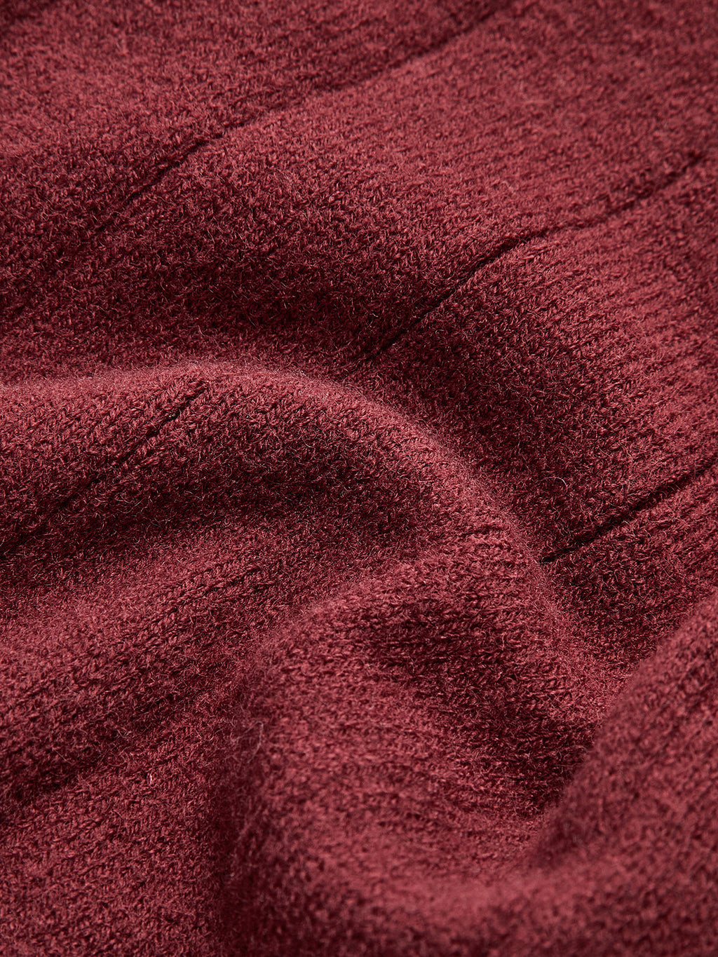 Yuvarlak Yaka Düğmeli Yumuşak Hırka