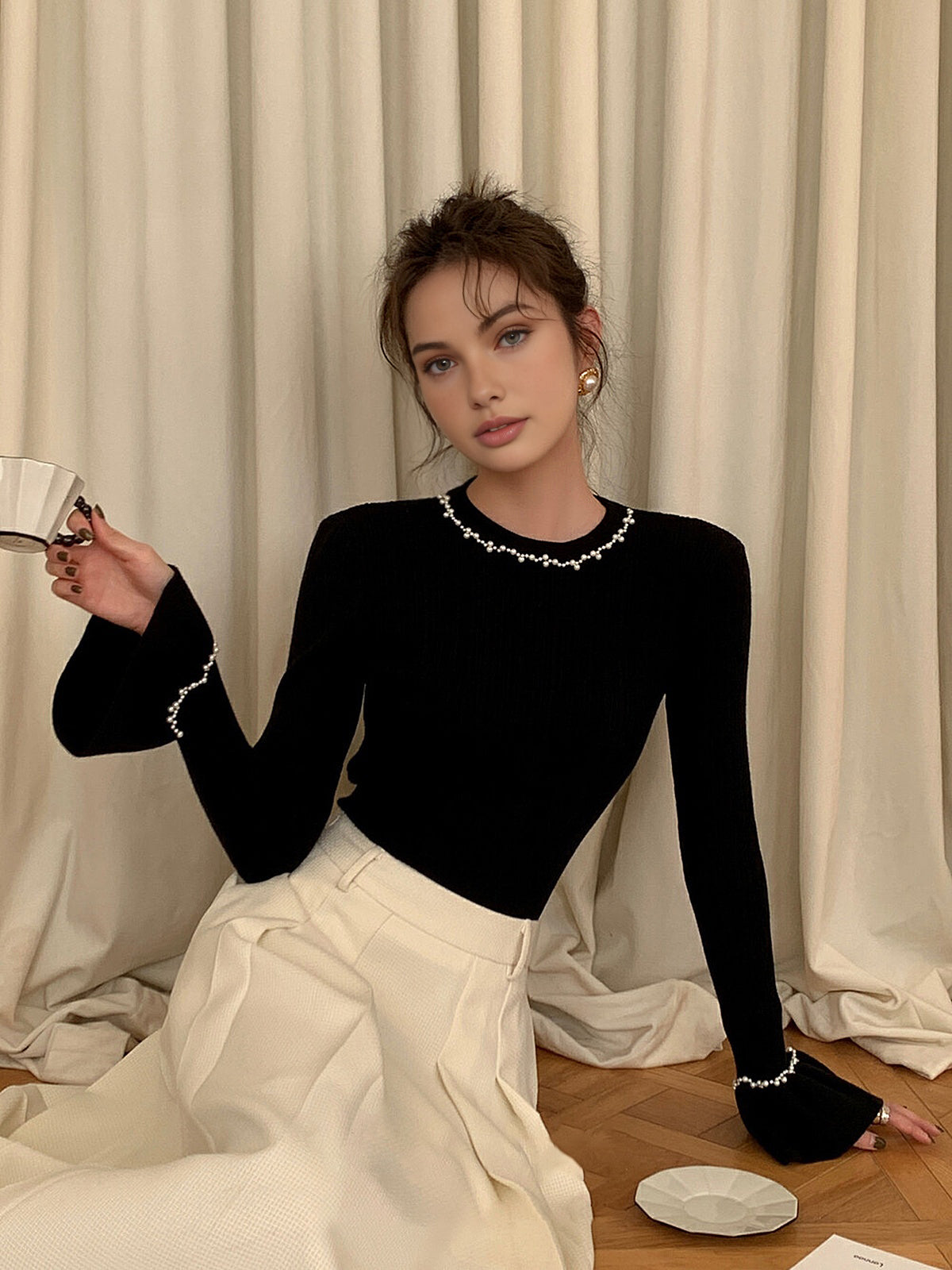 Boncuklu Dekorlu Volanlı Örgü Üst