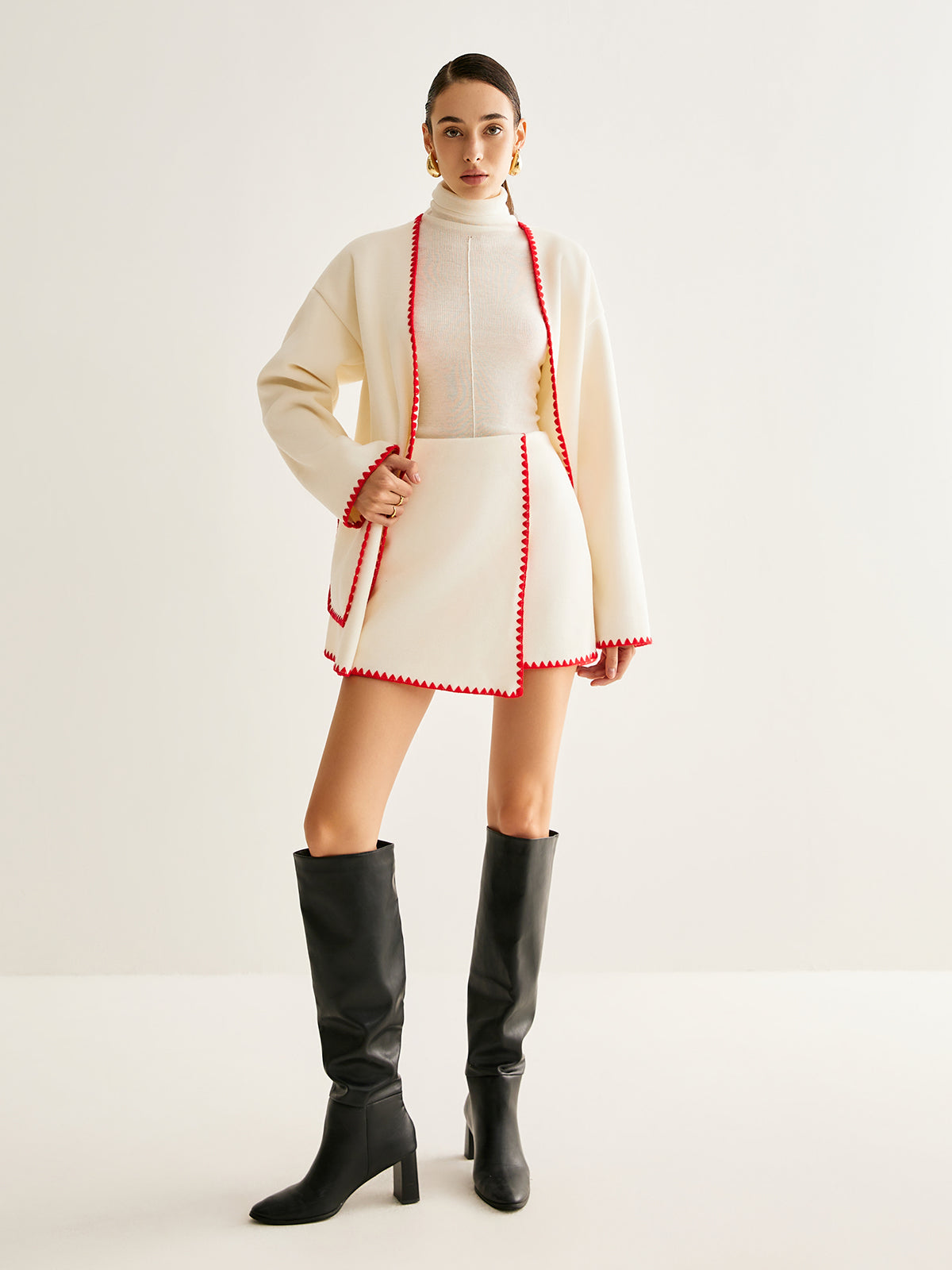 İşlemeli Kenarlı Tweed Palto