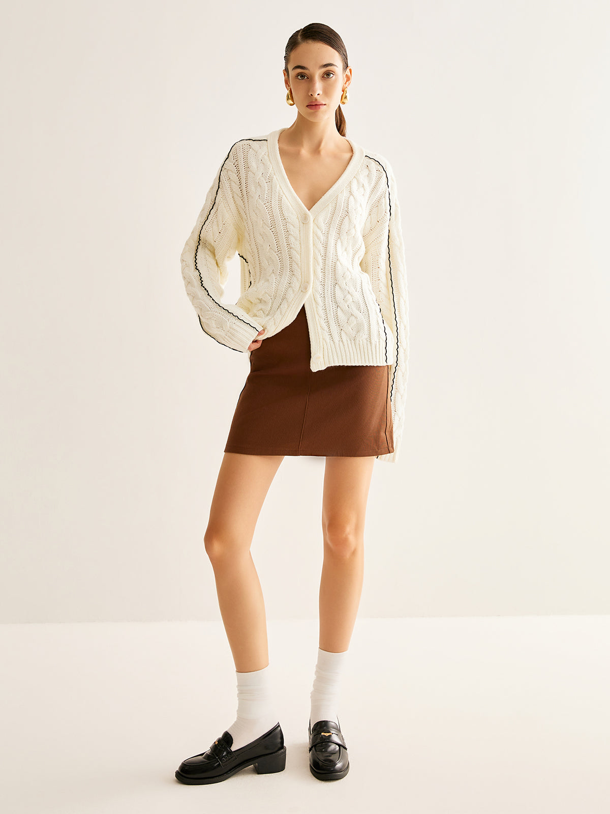 Kontrast Bağlama Düğmeli Hırka