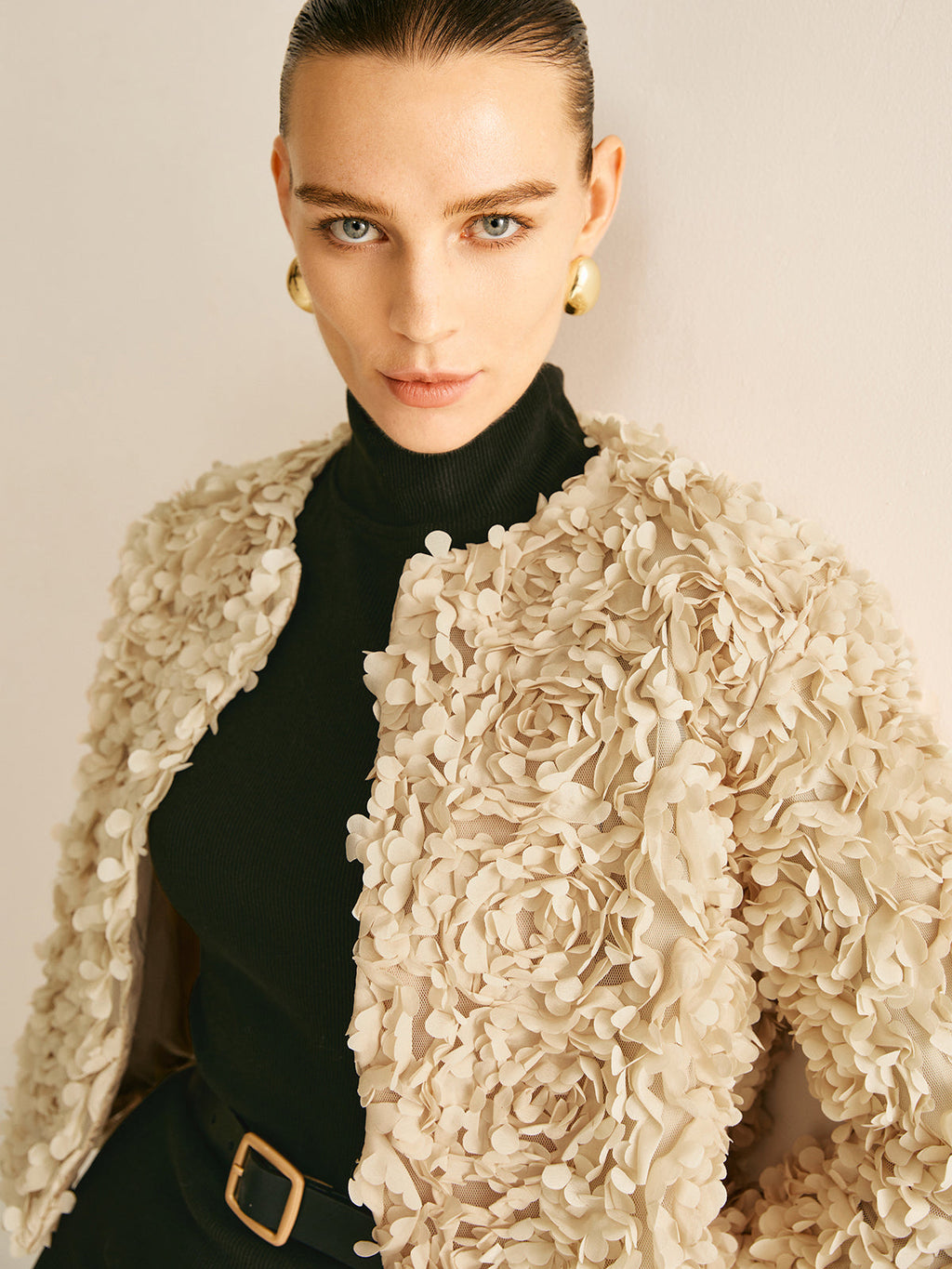 Çiçek Yuvarlak Yaka Ceket