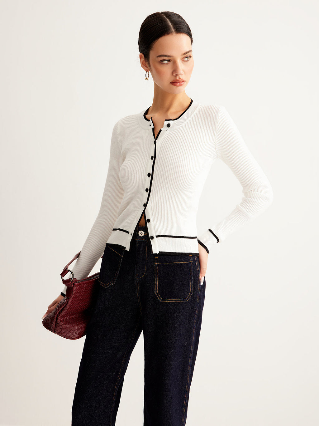 Kontrast Bağlamalı Yivli Düğmeli Hırka