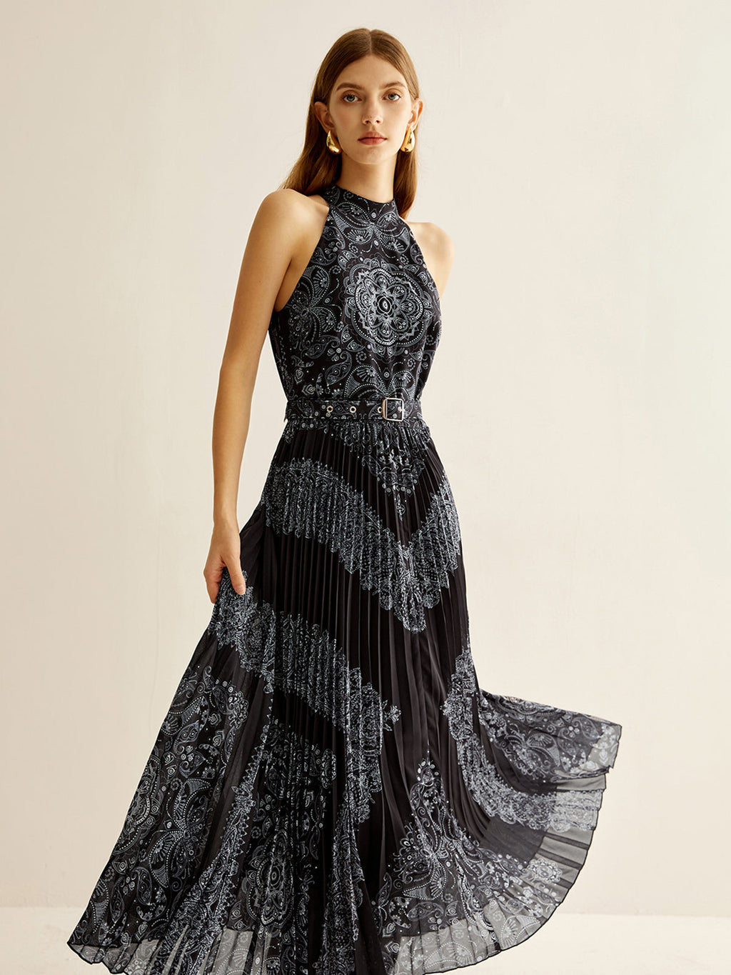 Boheme Kolsuz Pileli Elbise Kemerli