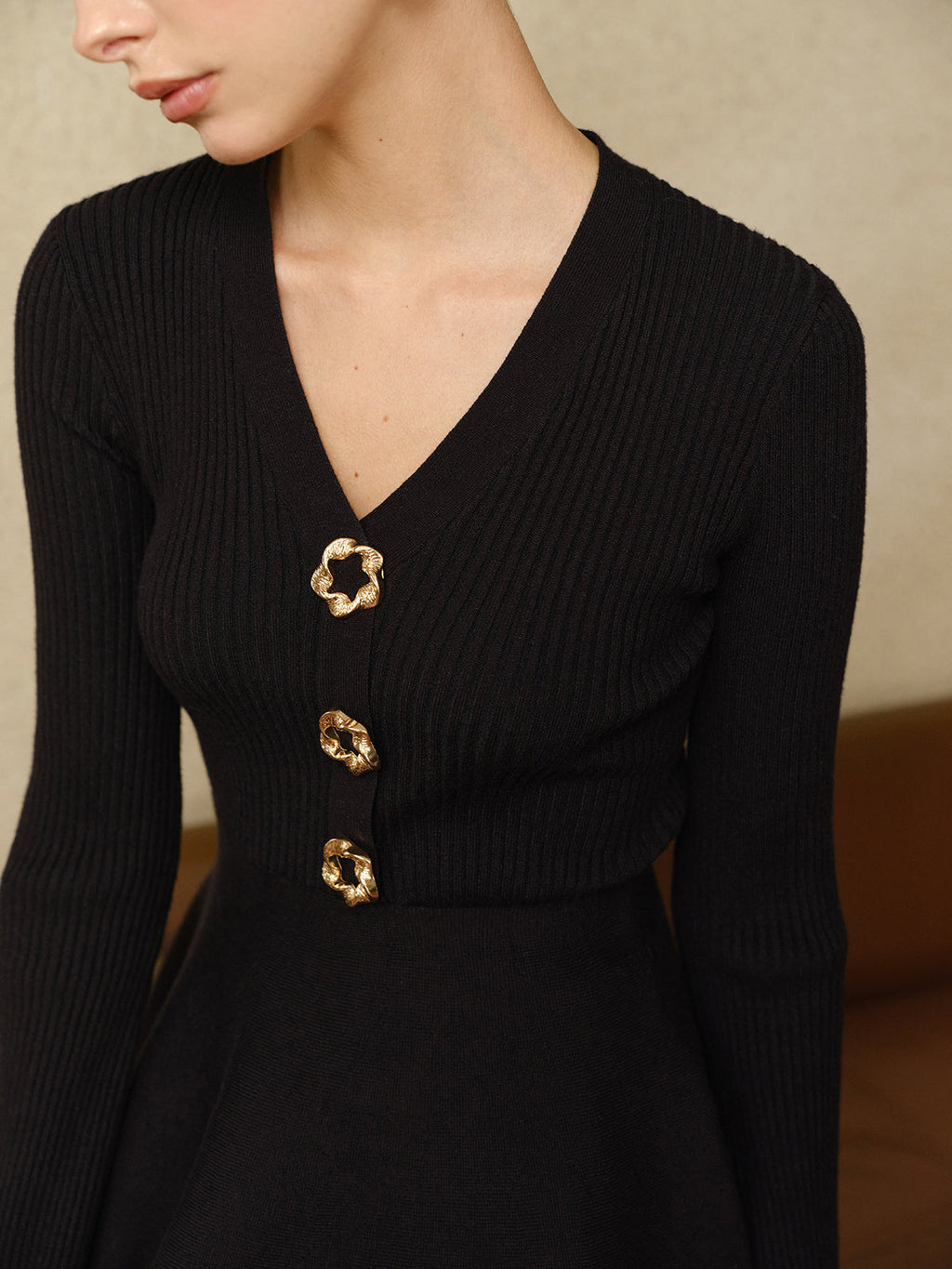 Kontrast Manşetli Volanlı Örgü Üst