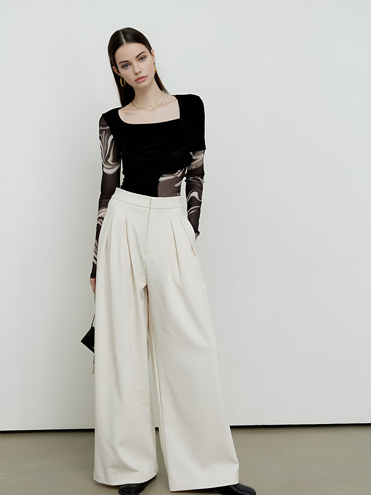 Yarı Şeffaf Geometrik Baskılı File Jersey Üst