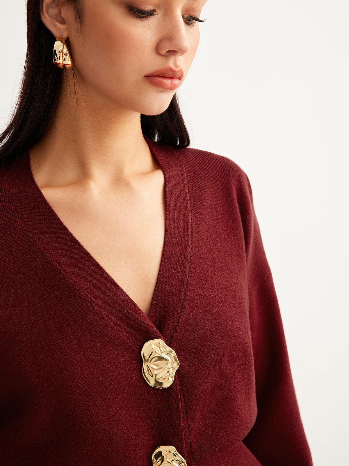 Metal Düğmeli Bölünmüş Küçük Kazak